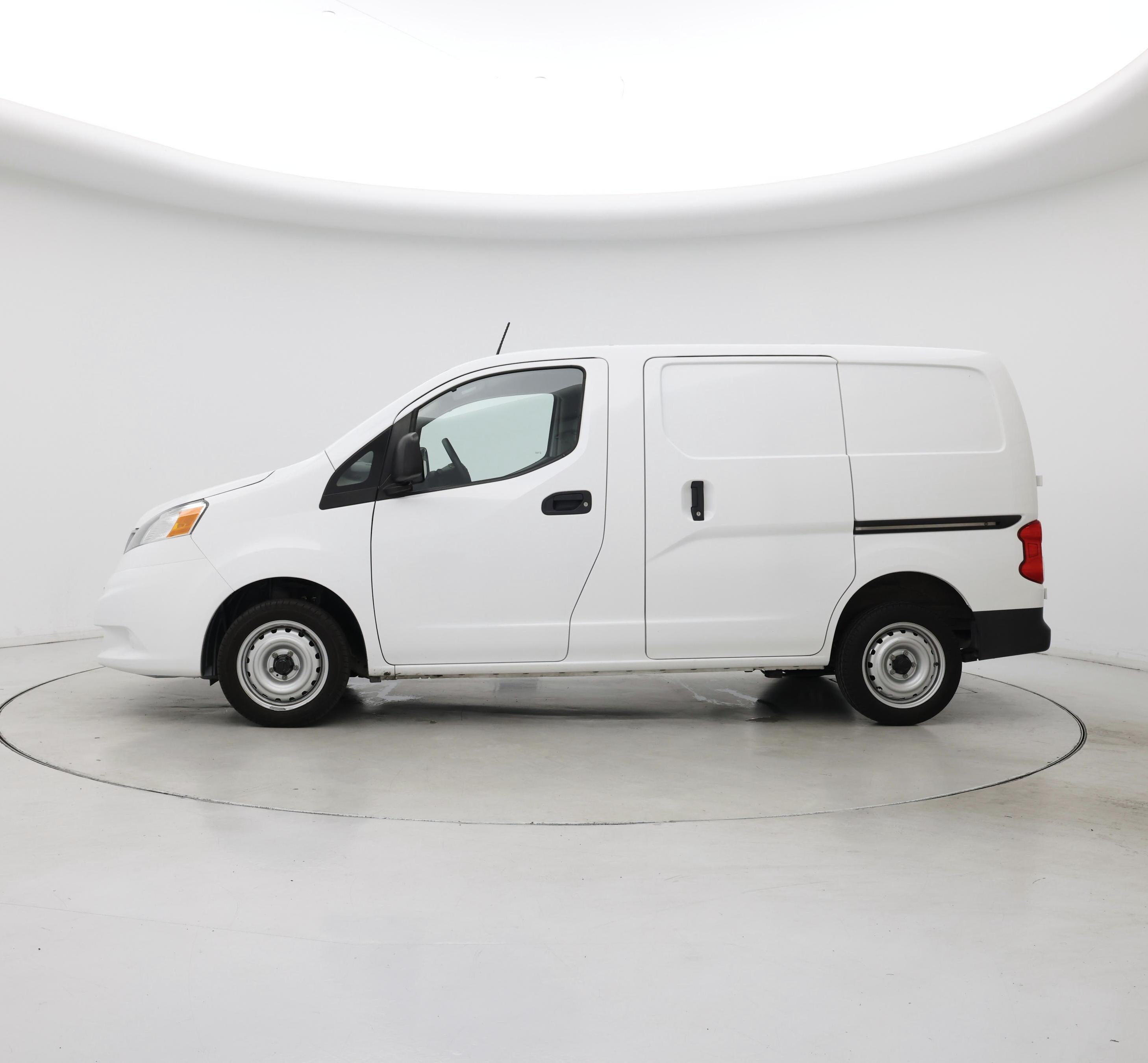 Thumbnail: 2020 Nissan NV200 - 3