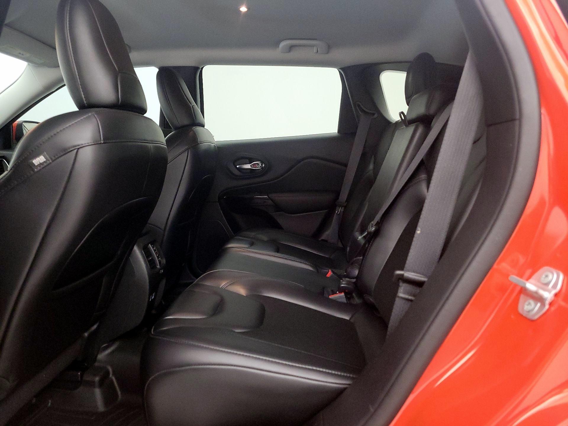 Thumbnail: 2021 Jeep Cherokee - 19