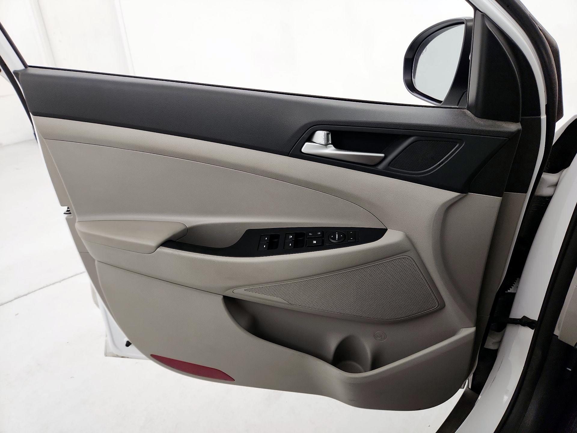 Thumbnail: 2021 Hyundai Tucson - 12