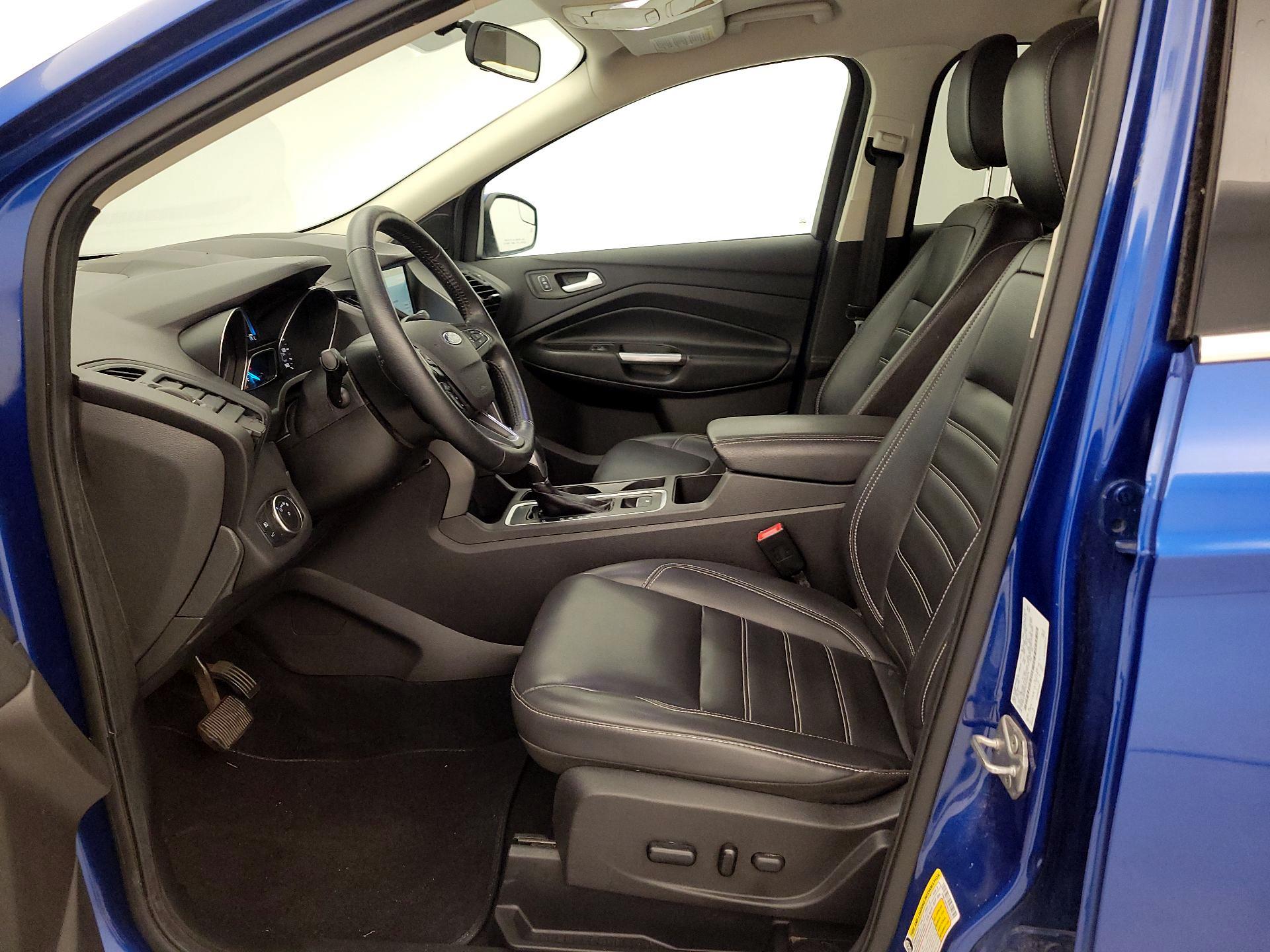 Thumbnail: 2019 Ford Escape - 11