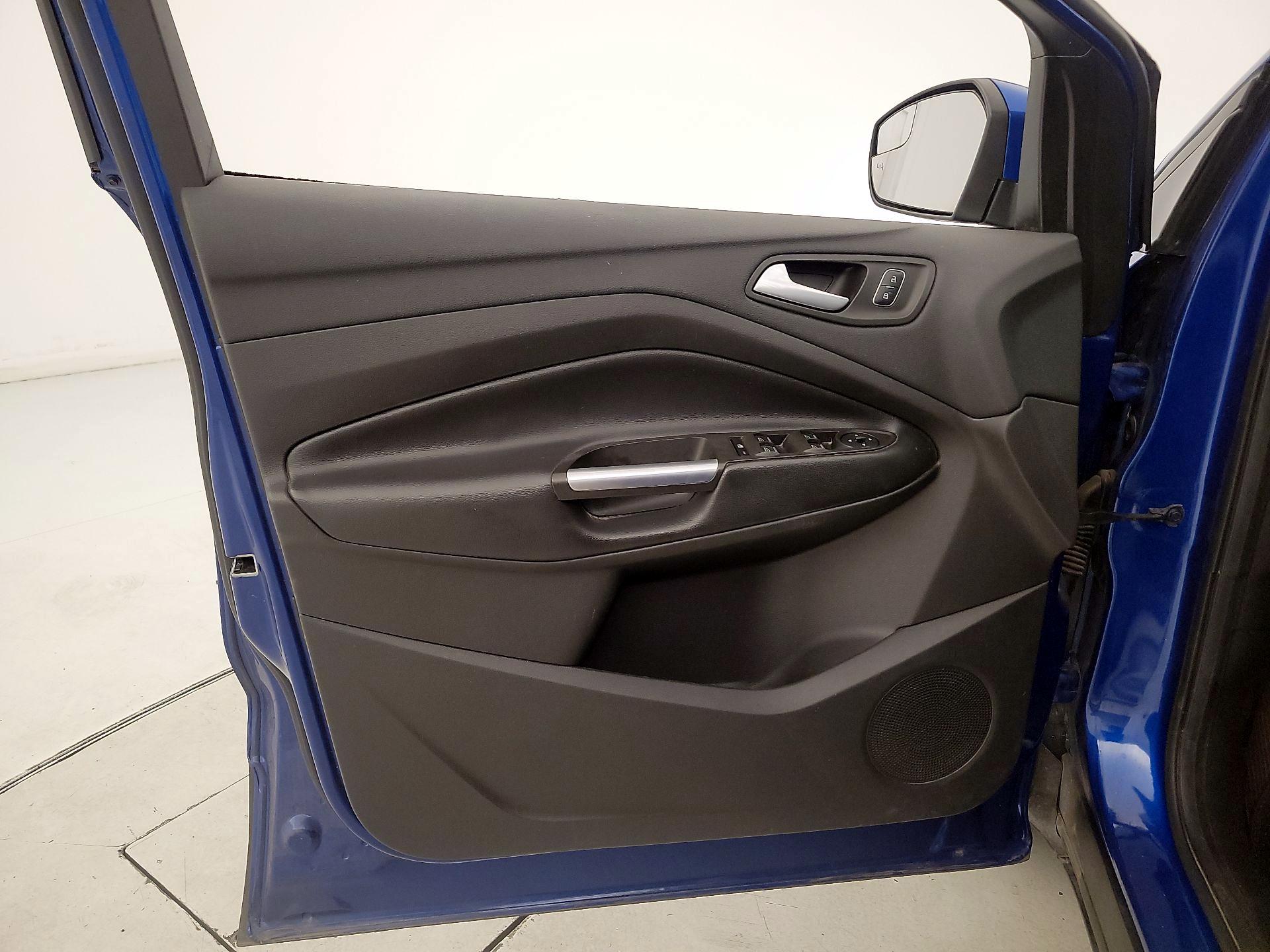 Thumbnail: 2019 Ford Escape - 12