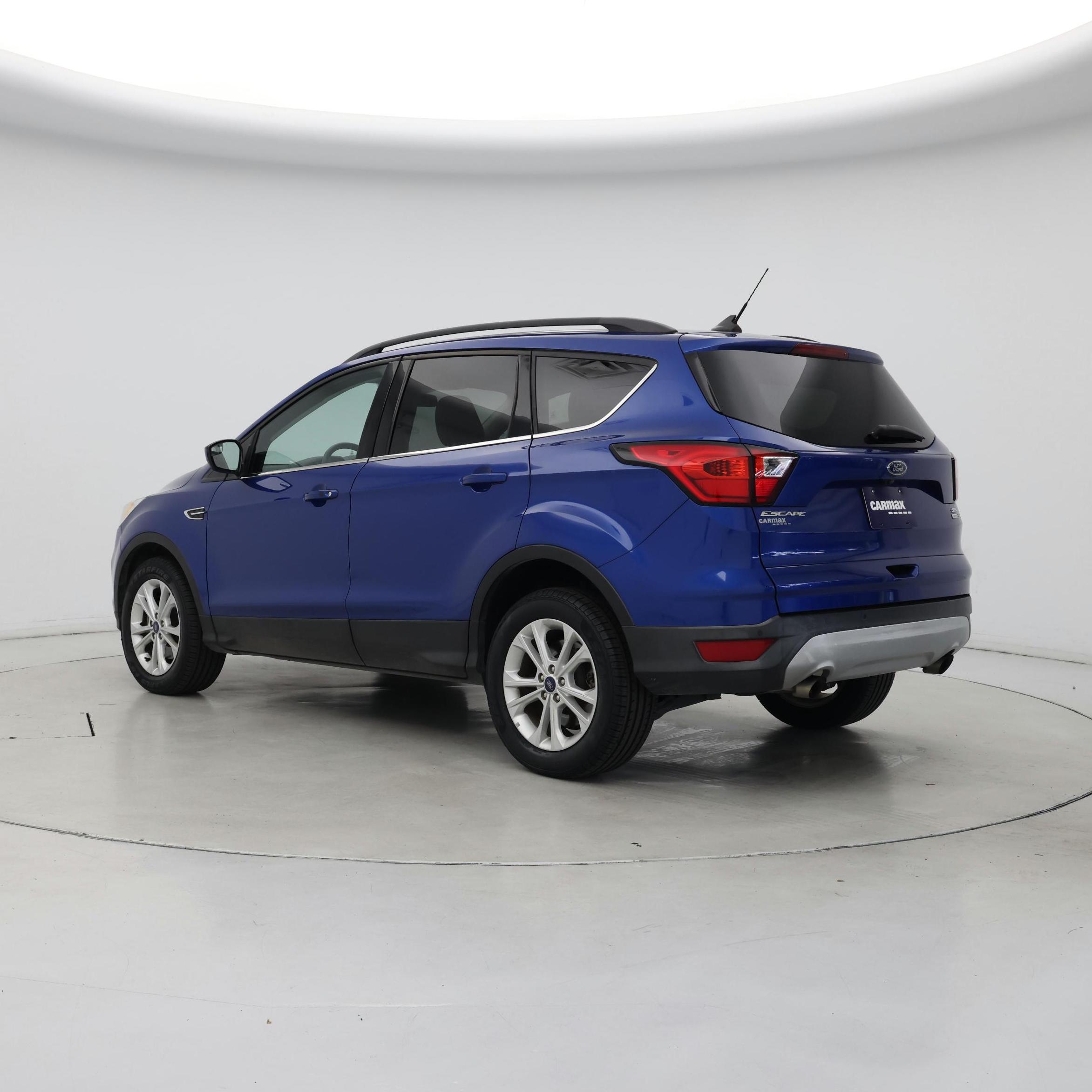 Thumbnail: 2019 Ford Escape - 2