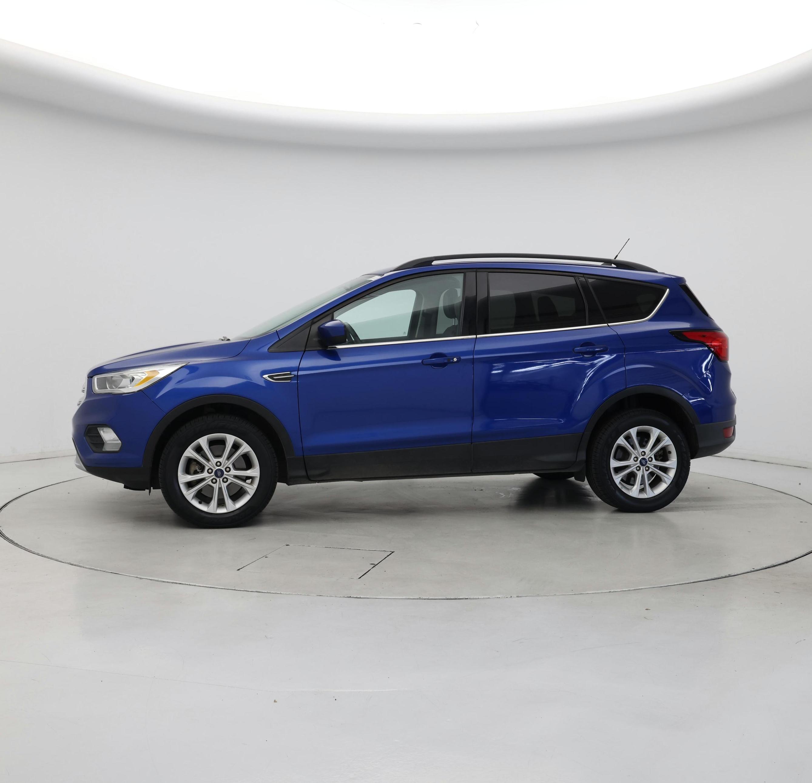 Thumbnail: 2019 Ford Escape - 3