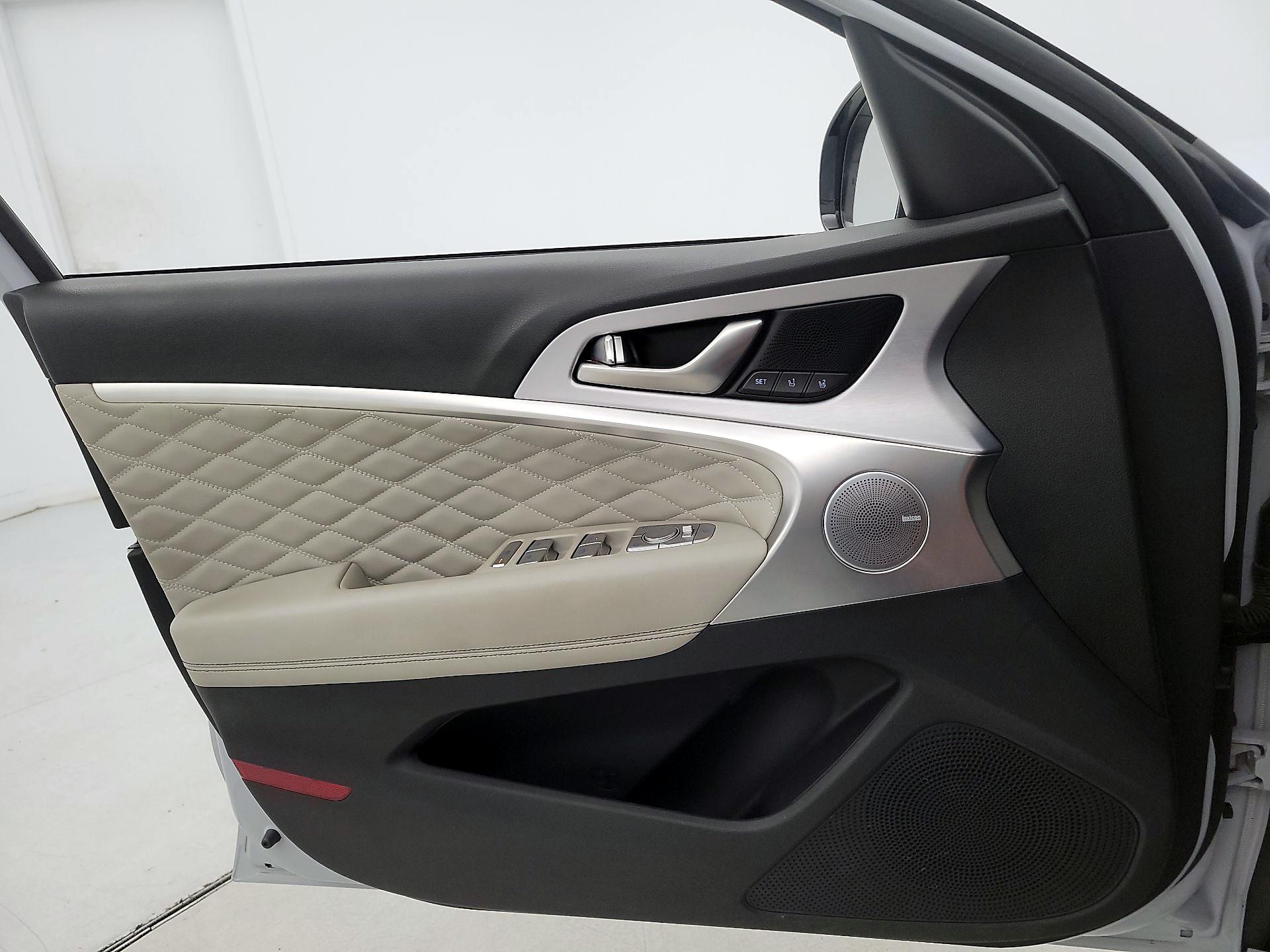 Thumbnail: 2019 Genesis G70 - 12