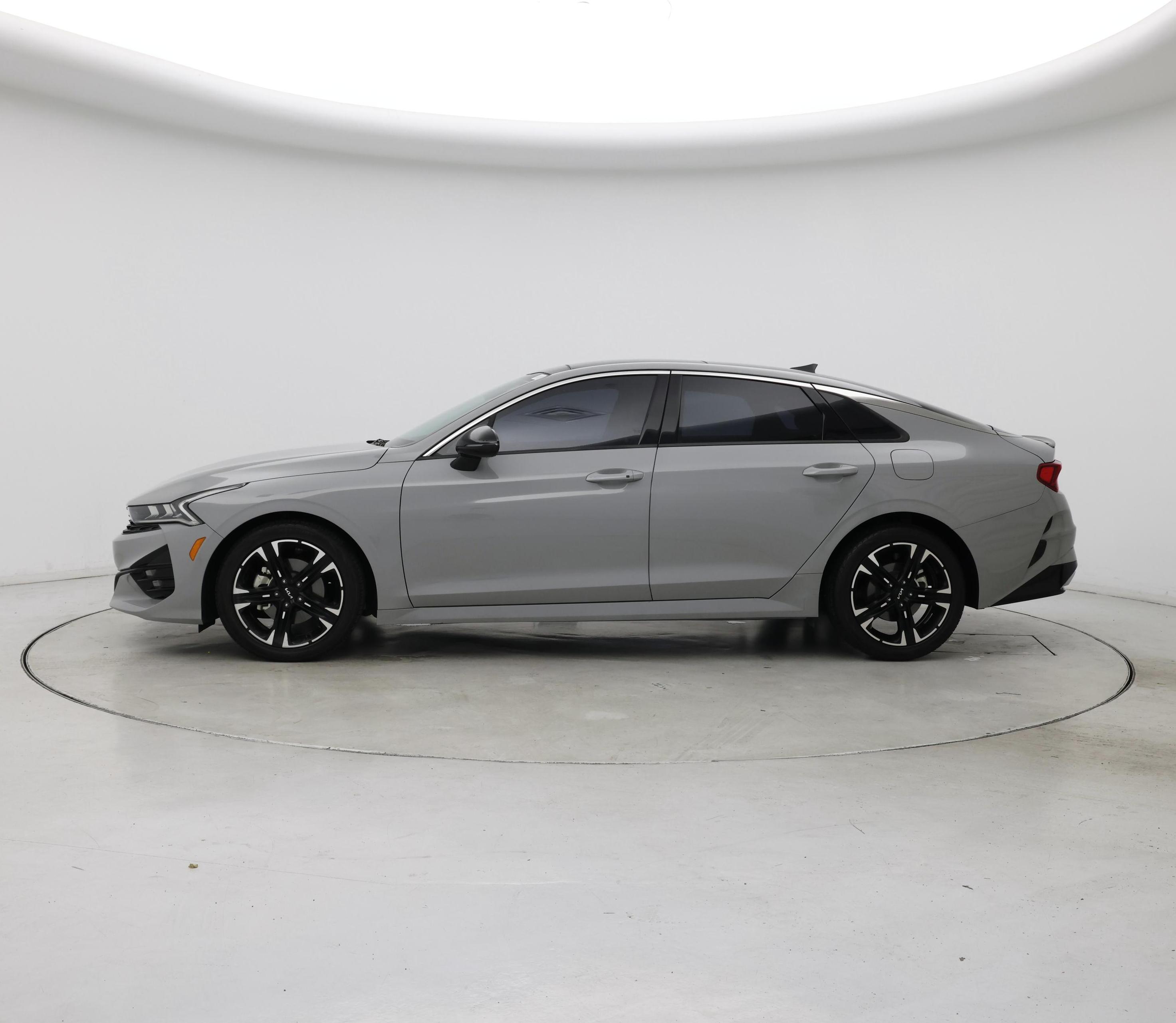 Thumbnail: 2023 Kia K5 - 3