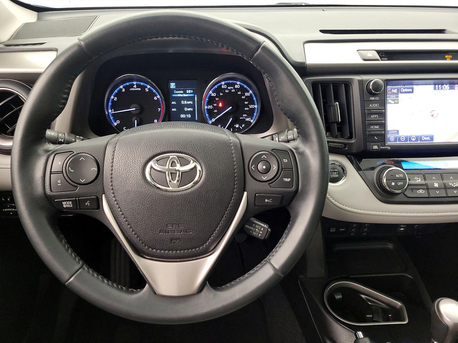 Thumbnail: 2017 Toyota RAV4 - 10