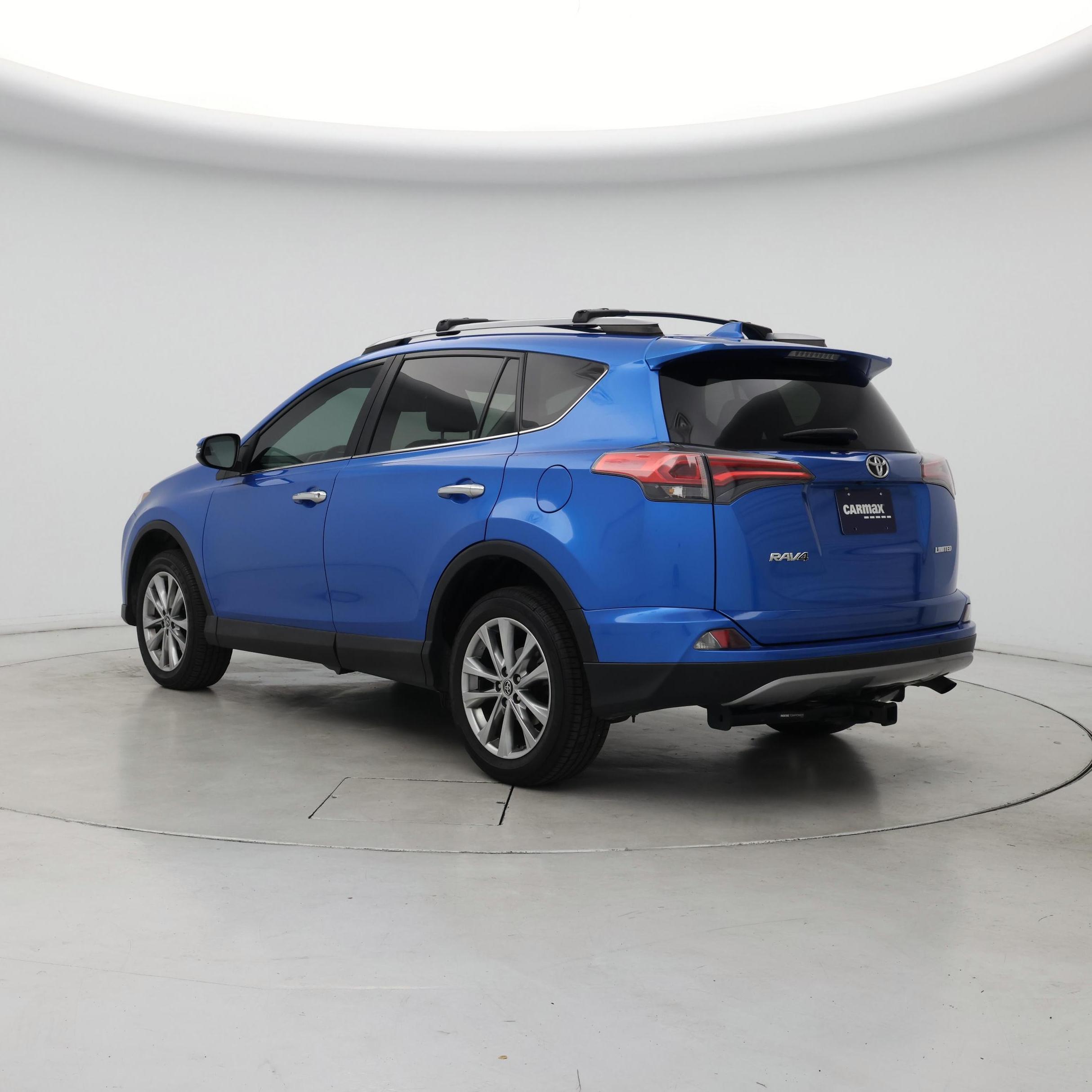 Thumbnail: 2017 Toyota RAV4 - 2