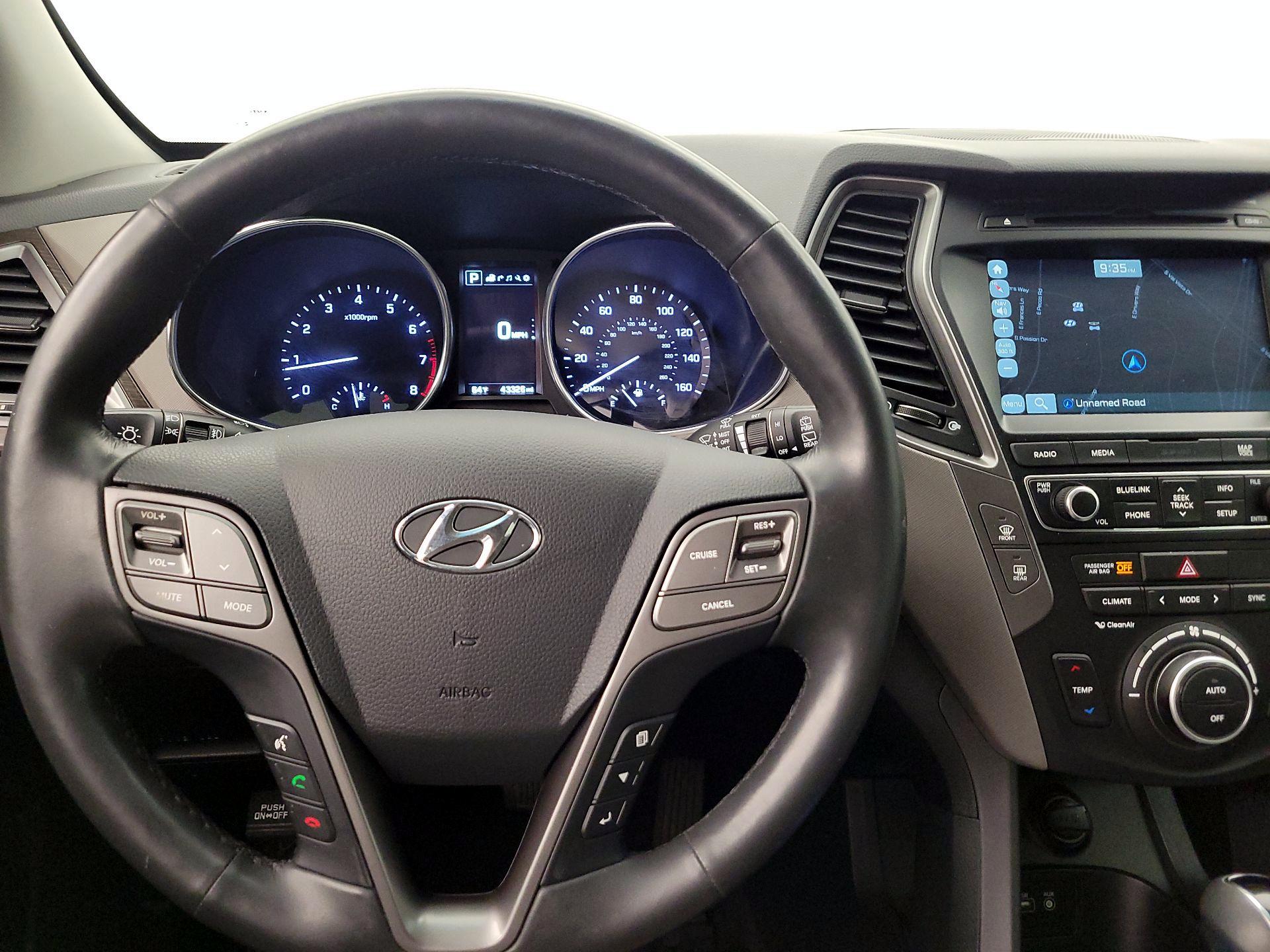 Thumbnail: 2017 Hyundai Santa Fe - 10