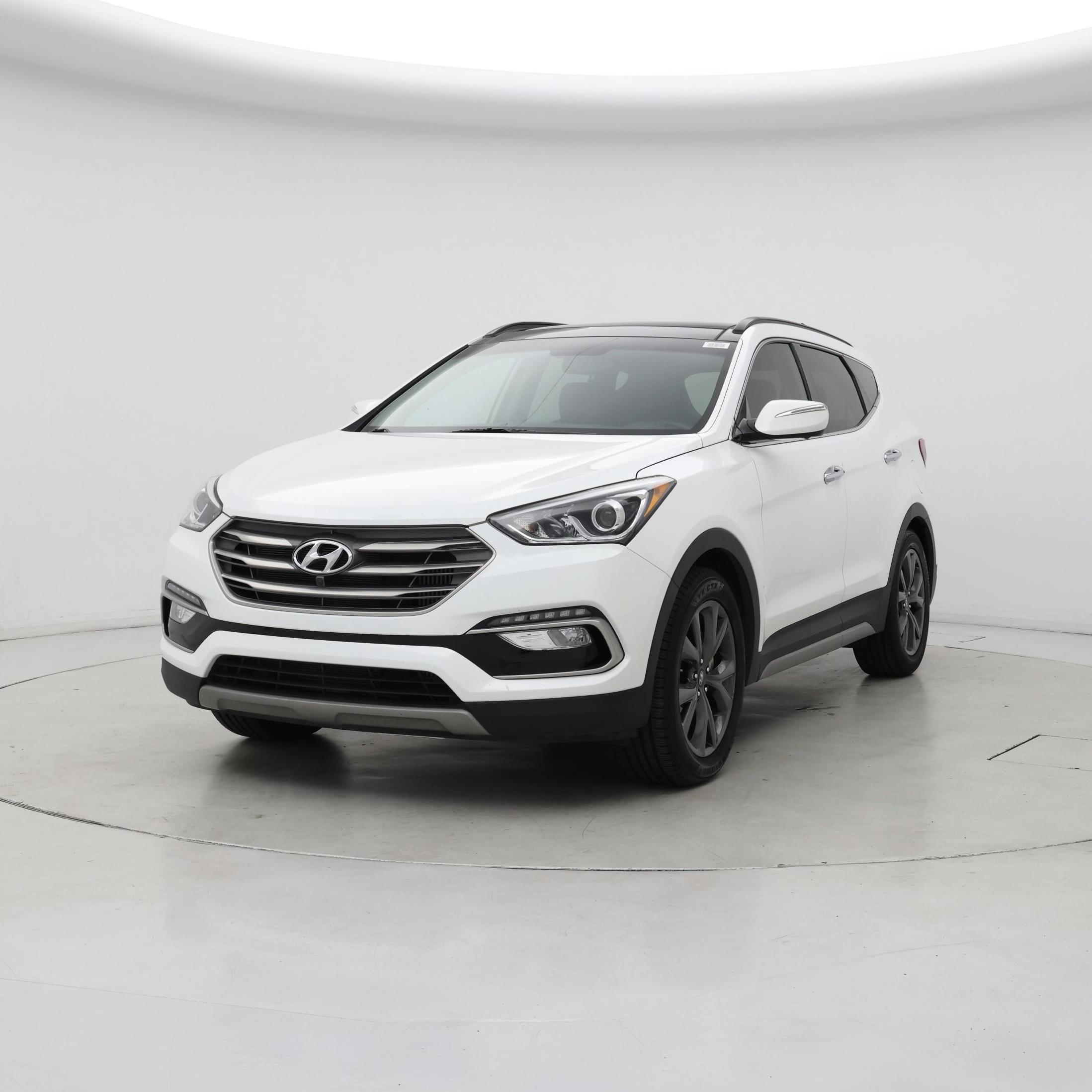 Thumbnail: 2017 Hyundai Santa Fe - 4