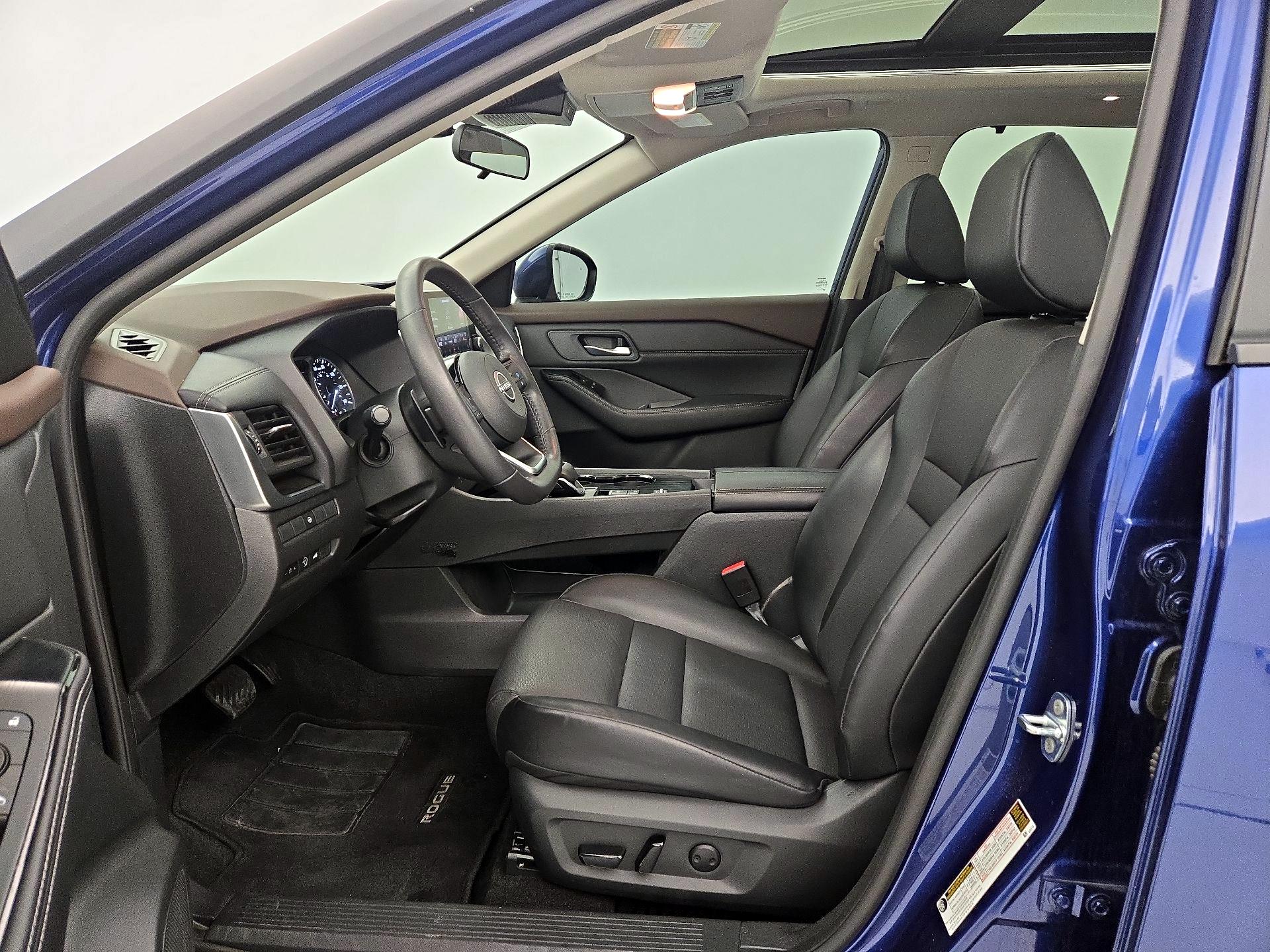 Thumbnail: 2023 Nissan Rogue - 11