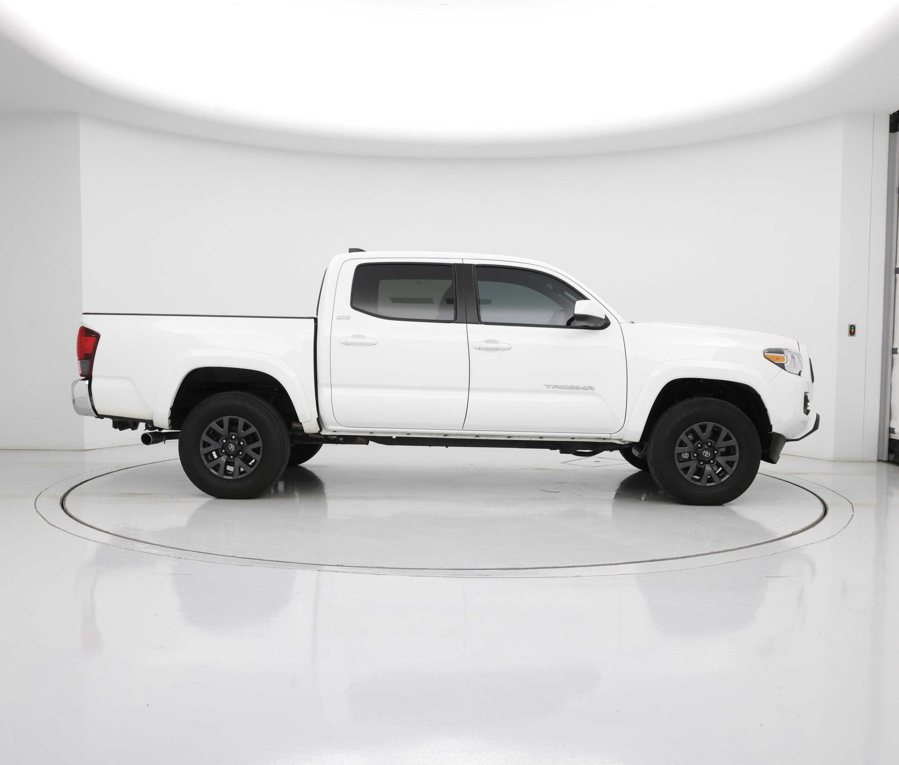 Thumbnail: 2023 Toyota Tacoma - 7