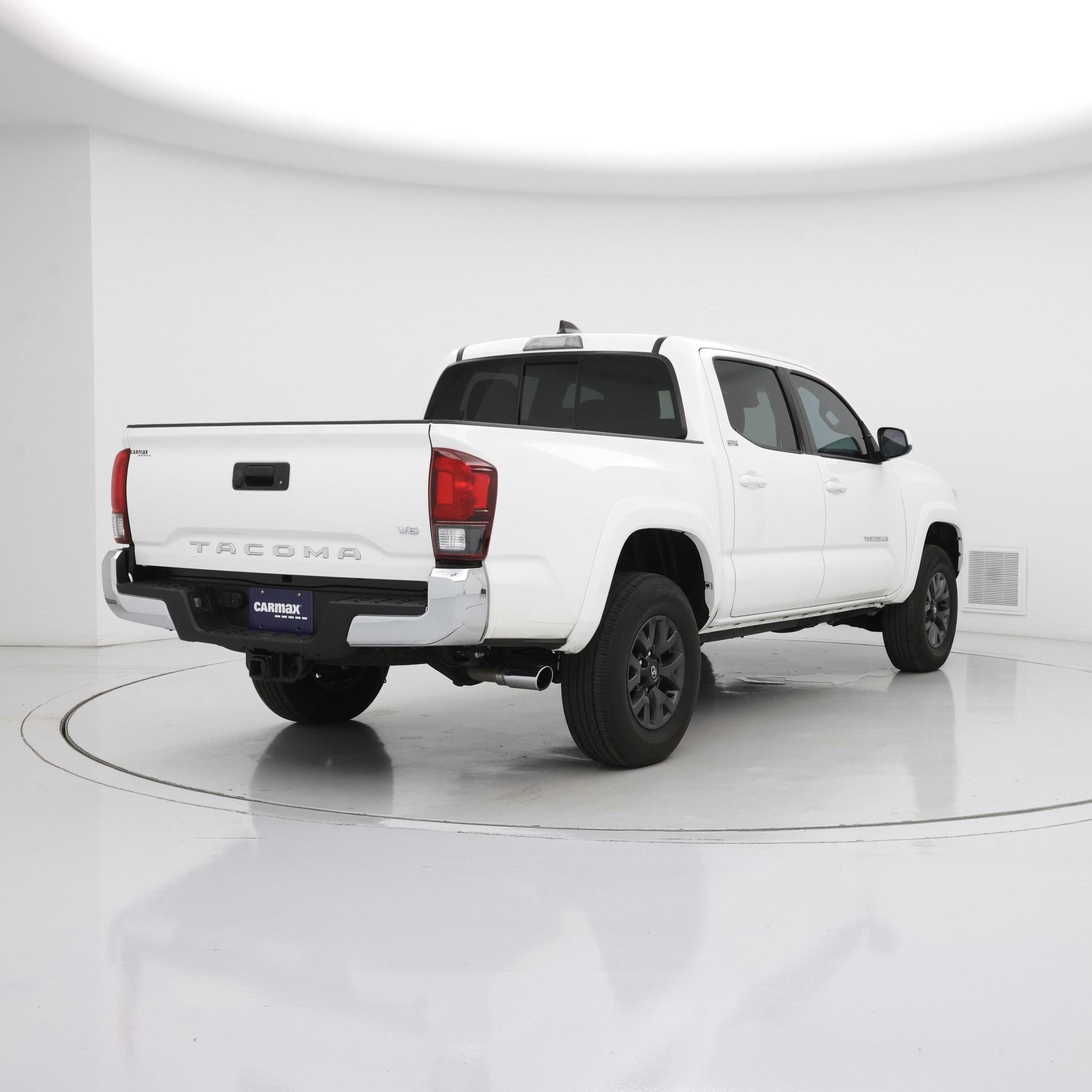 Thumbnail: 2023 Toyota Tacoma - 8