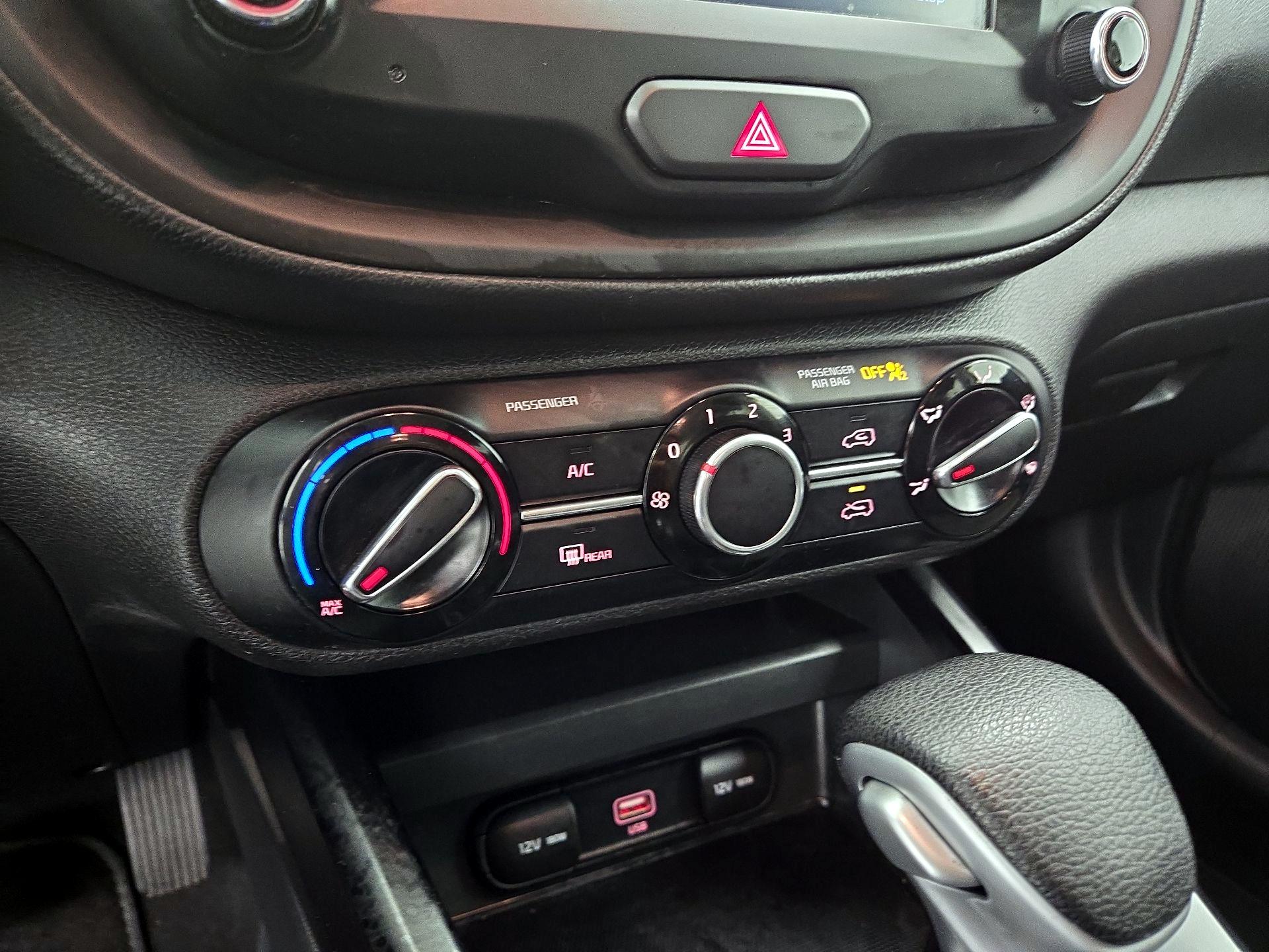 Thumbnail: 2020 Kia Soul - 16