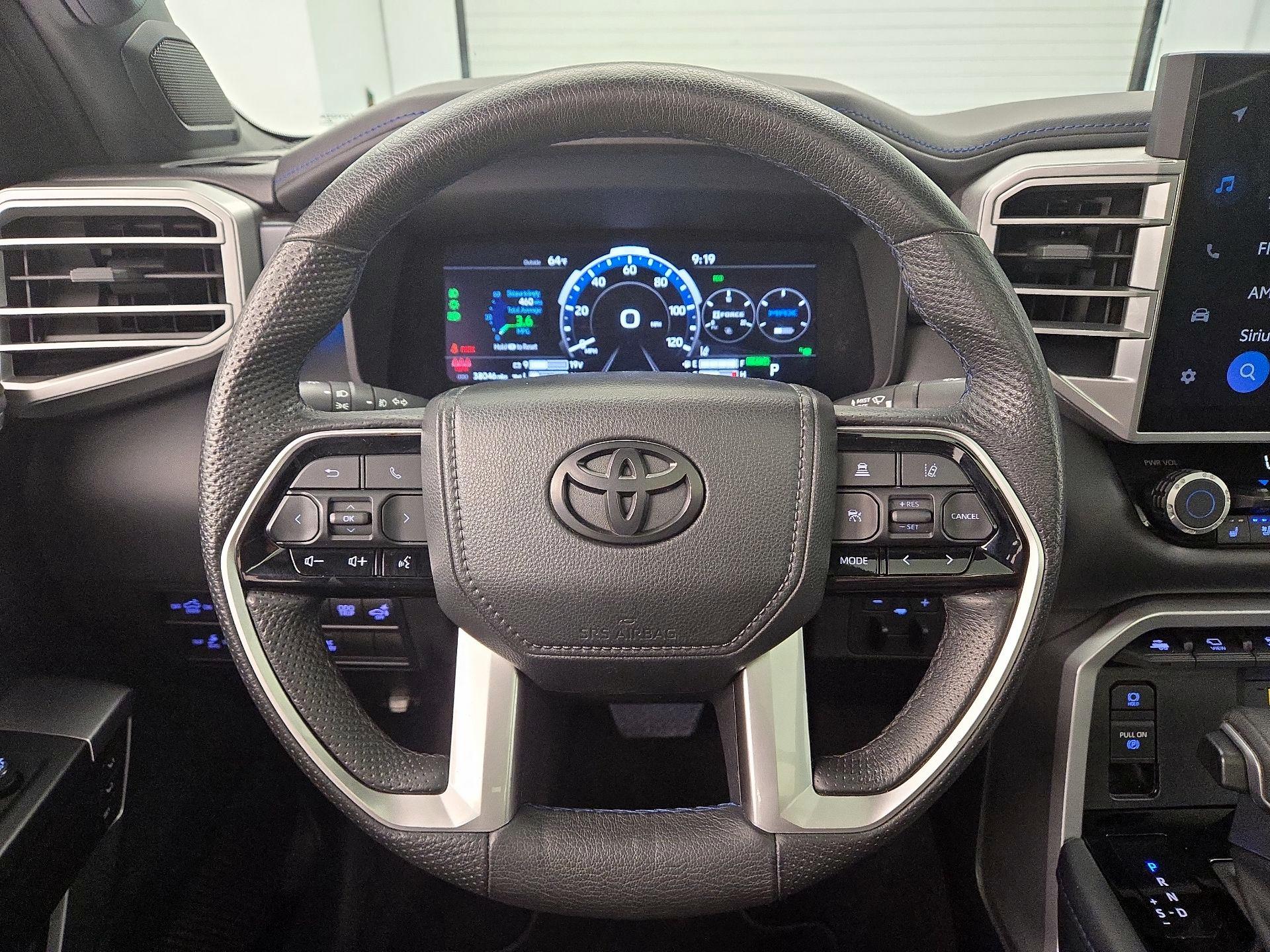 Thumbnail: 2022 Toyota Tundra - 10