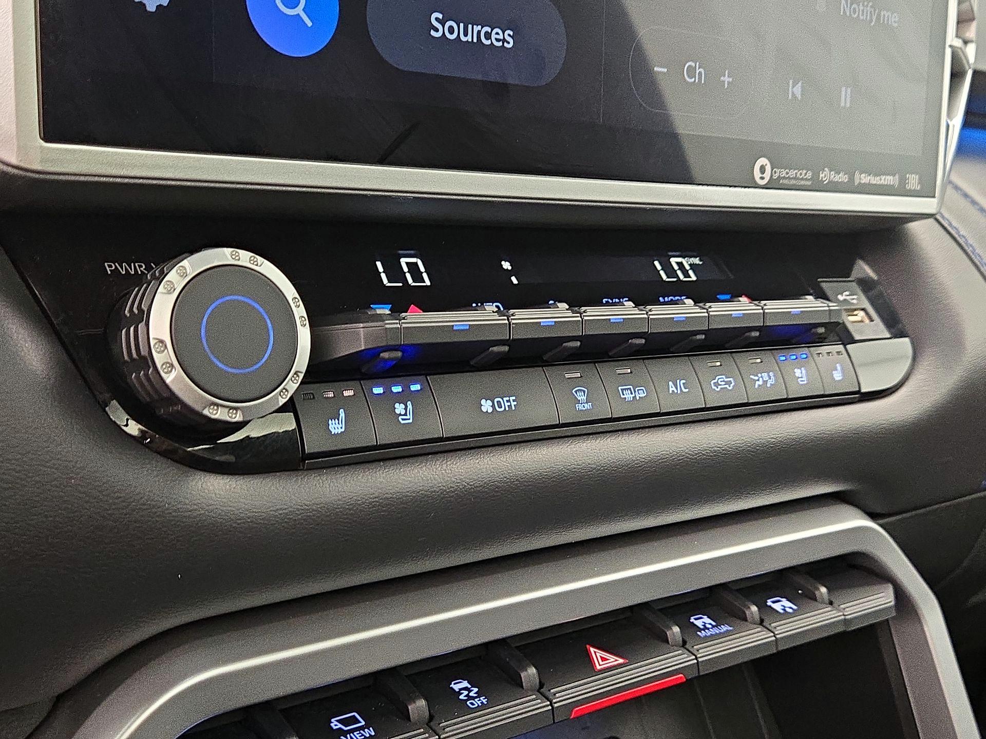 Thumbnail: 2022 Toyota Tundra - 16