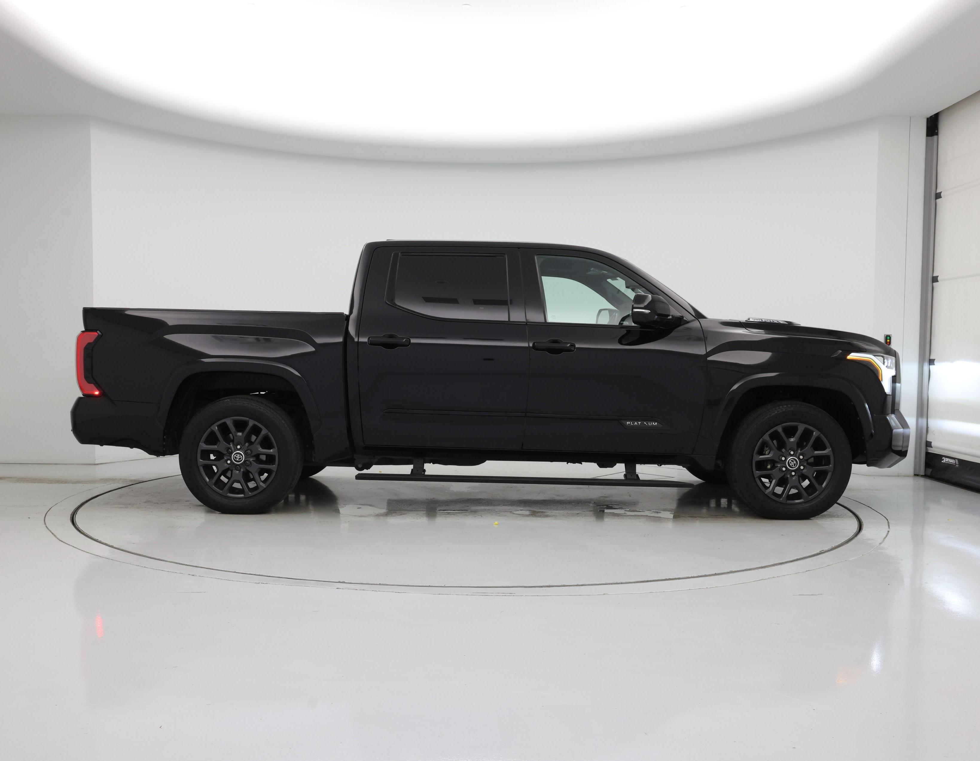 Thumbnail: 2022 Toyota Tundra - 7