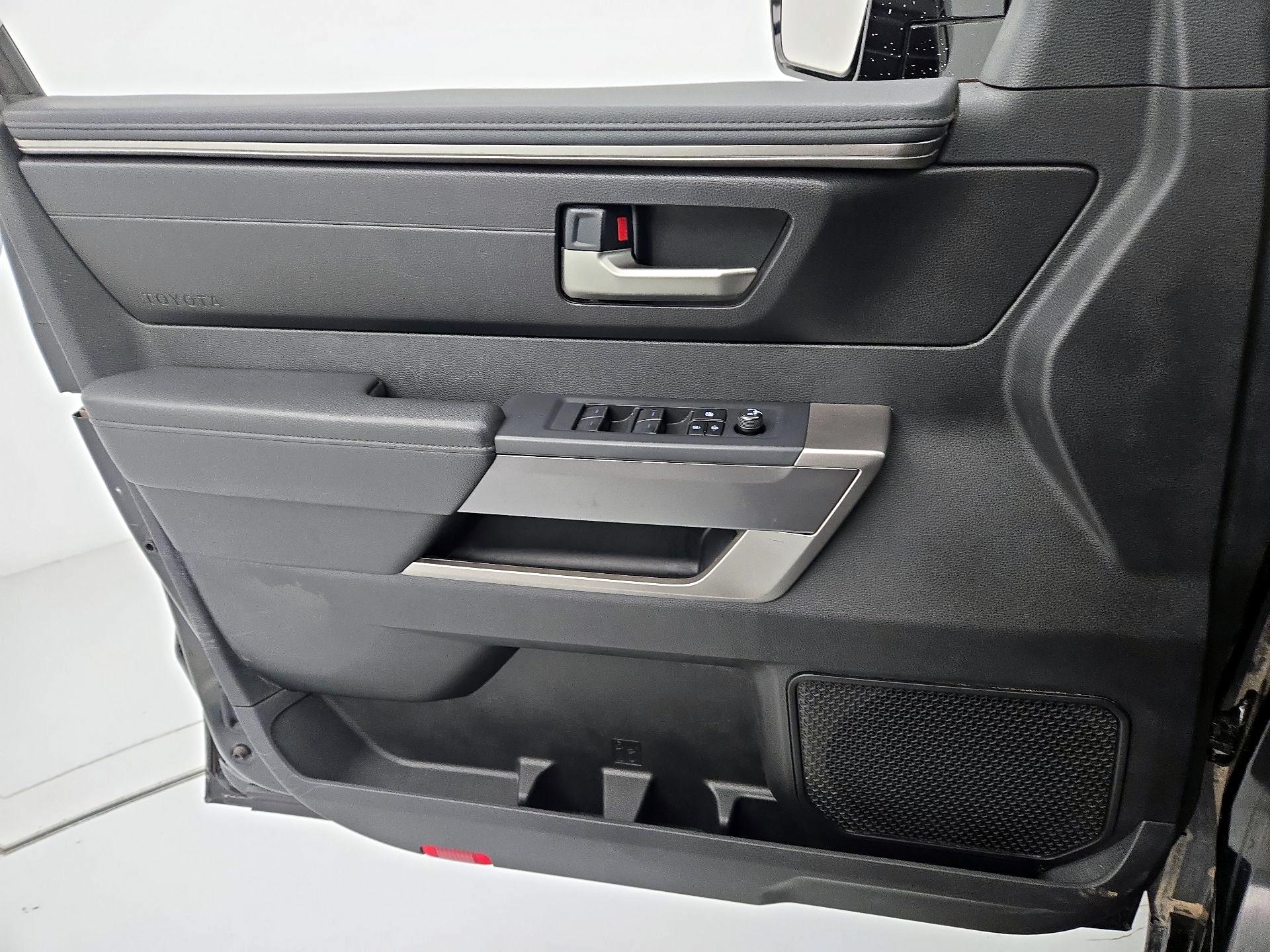 Thumbnail: 2022 Toyota Tundra - 12