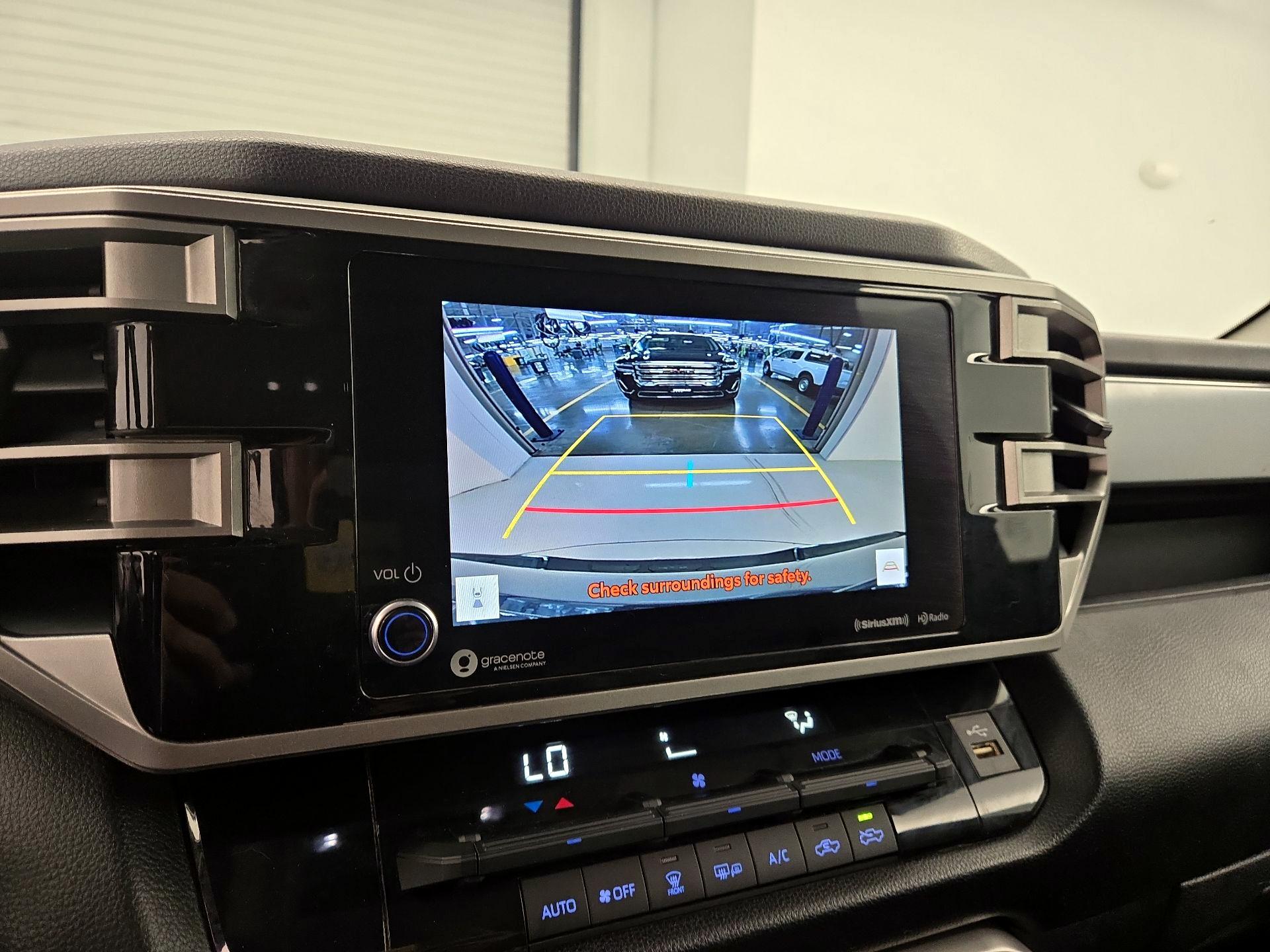 Thumbnail: 2022 Toyota Tundra - 14