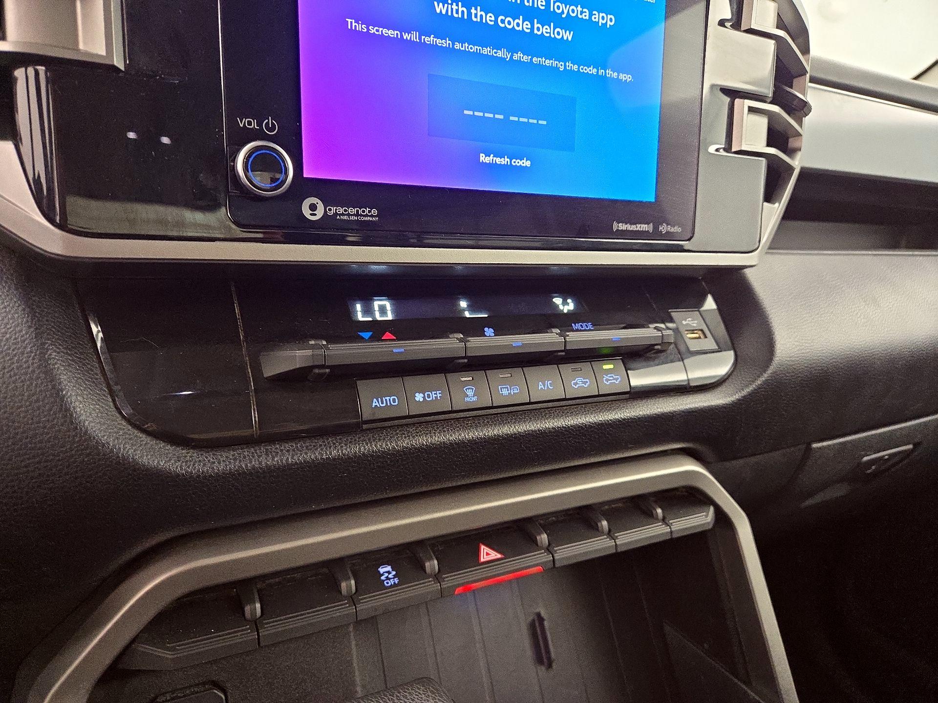 Thumbnail: 2022 Toyota Tundra - 16