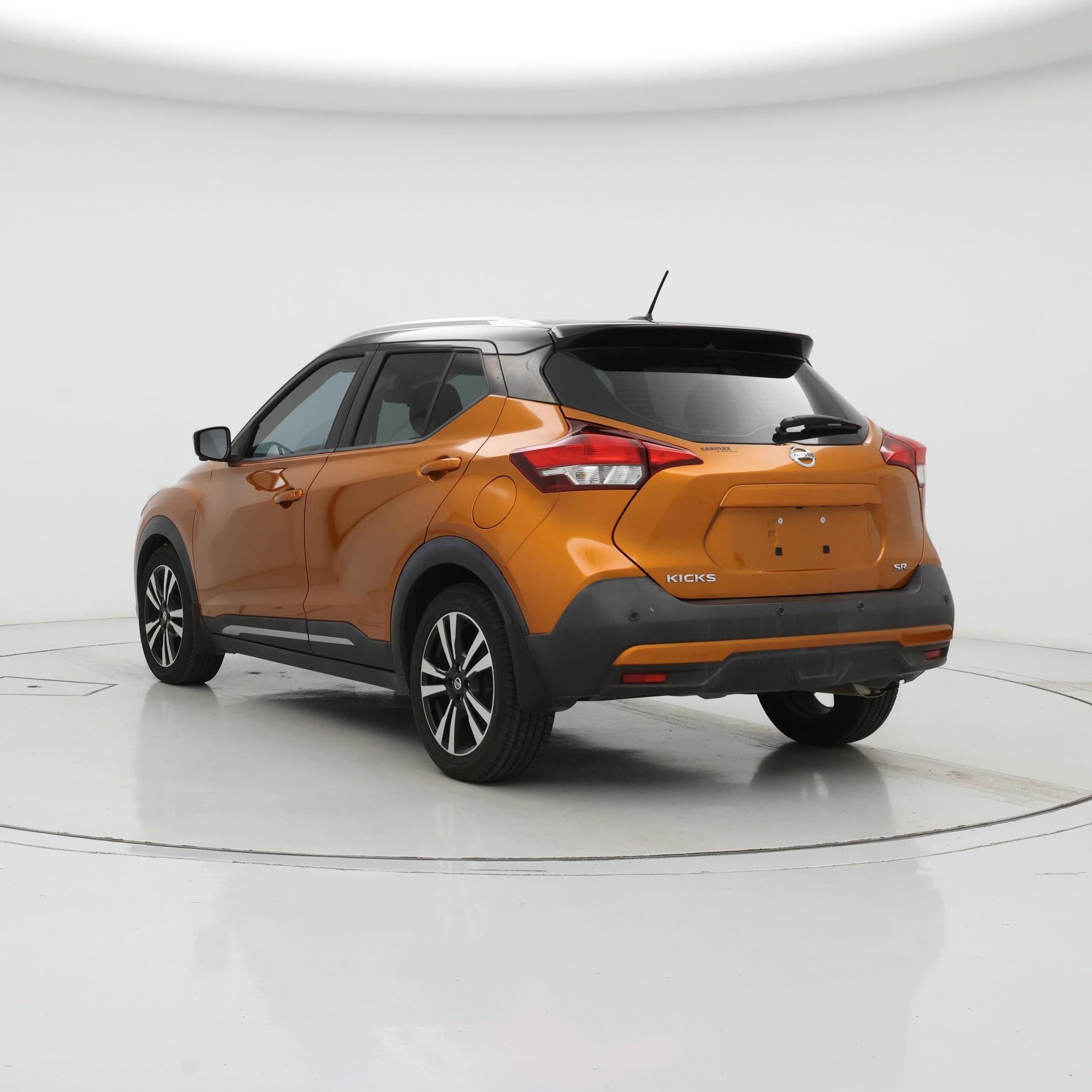 Thumbnail: 2020 Nissan Kicks - 2