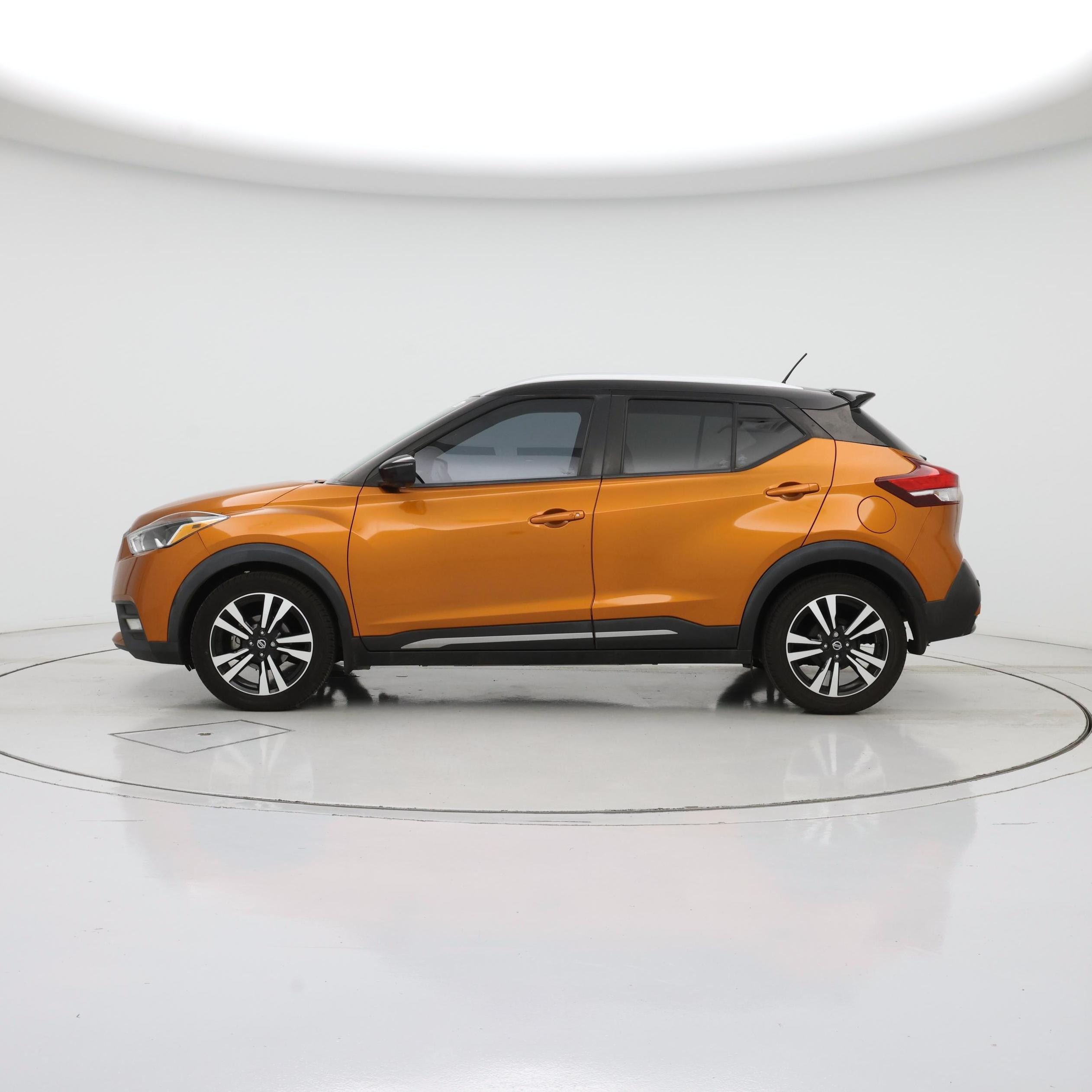 Thumbnail: 2020 Nissan Kicks - 3