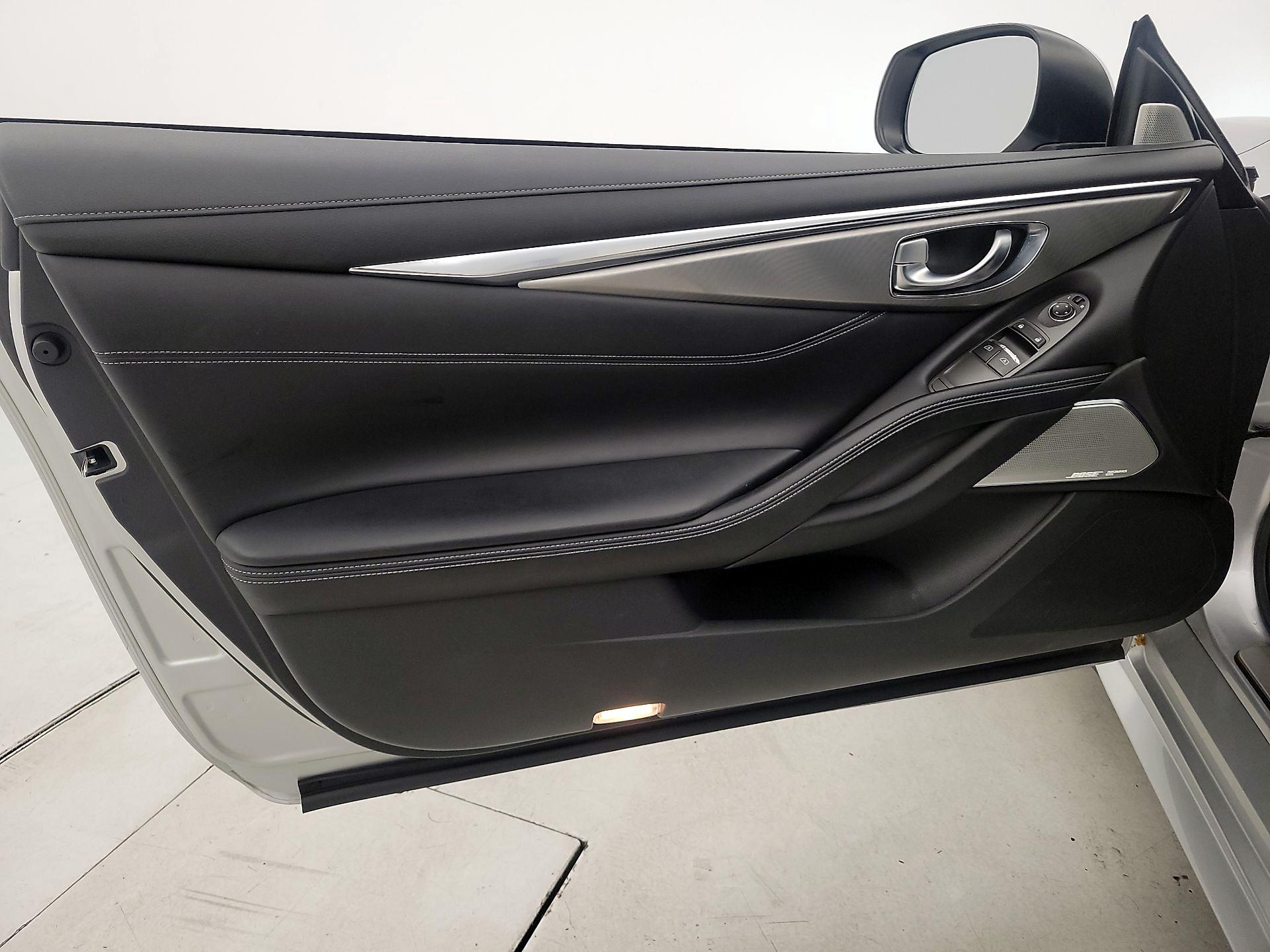 Thumbnail: 2017 INFINITI Q60 - 12