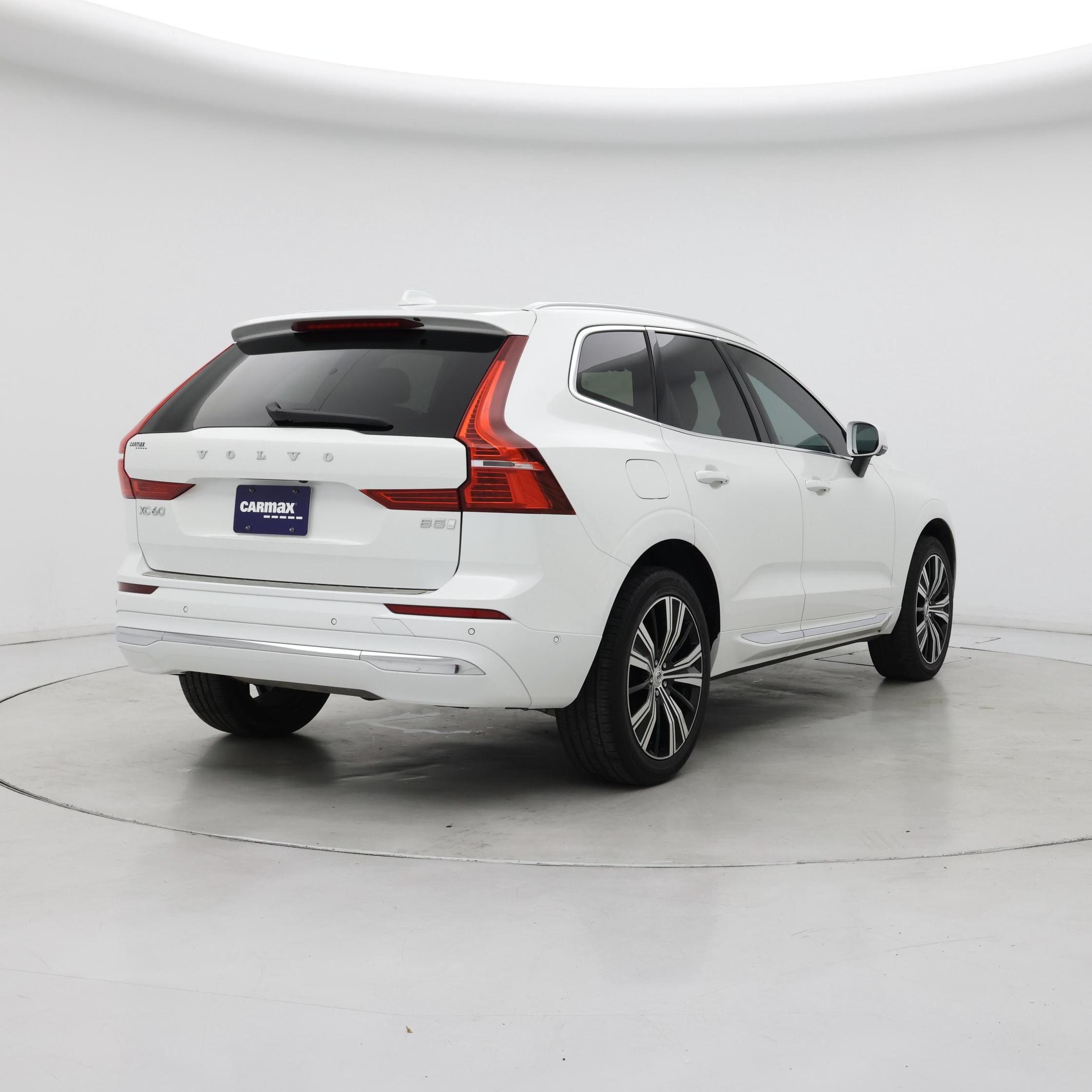 Thumbnail: 2023 Volvo XC60 - 8