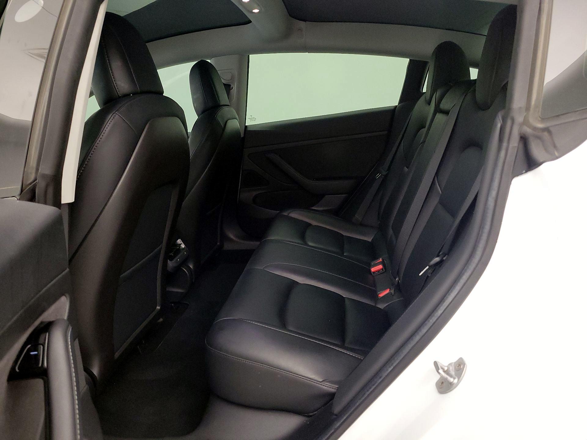 Thumbnail: 2020 Tesla Model 3 - 18