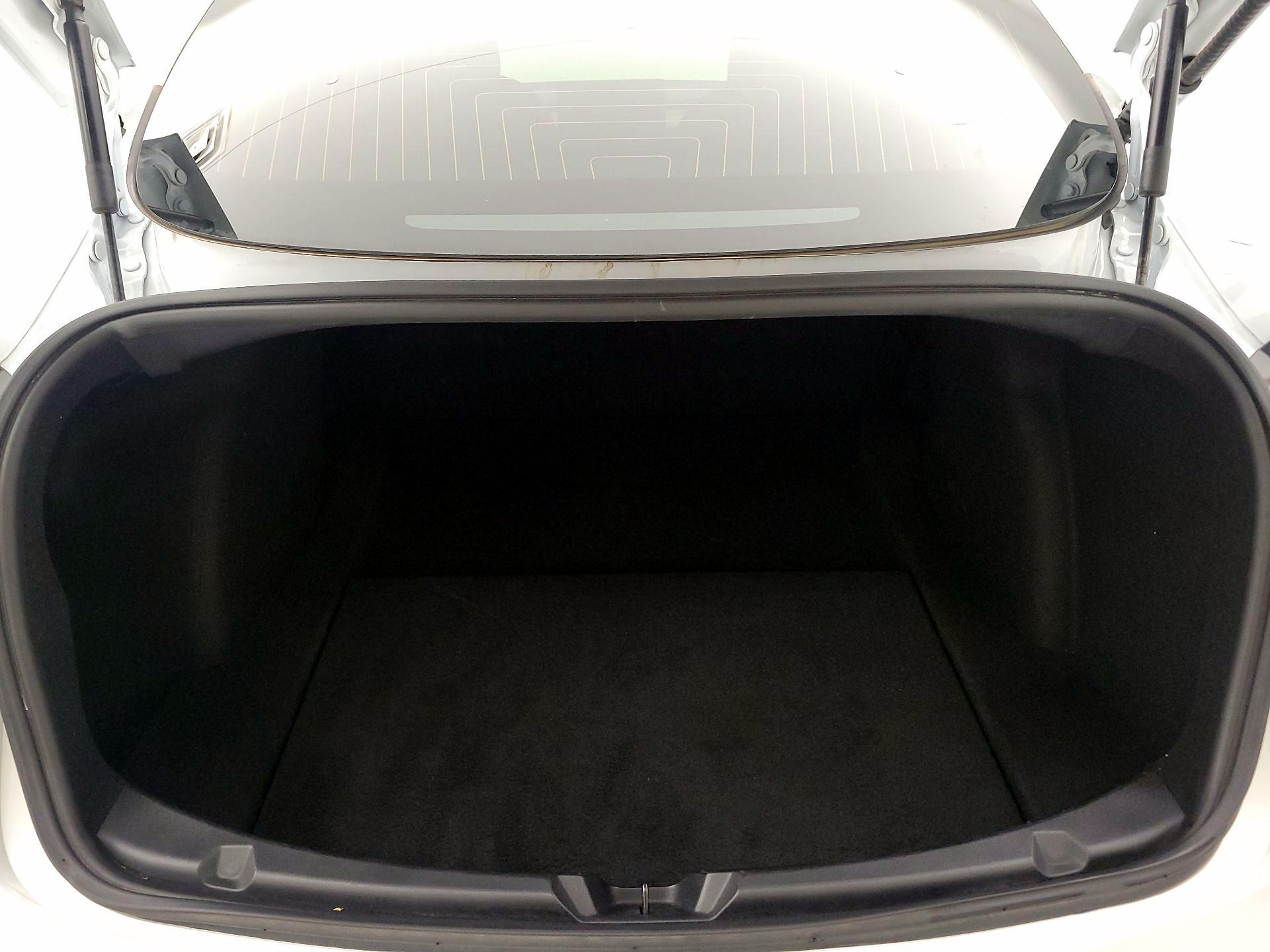 Thumbnail: 2020 Tesla Model 3 - 19