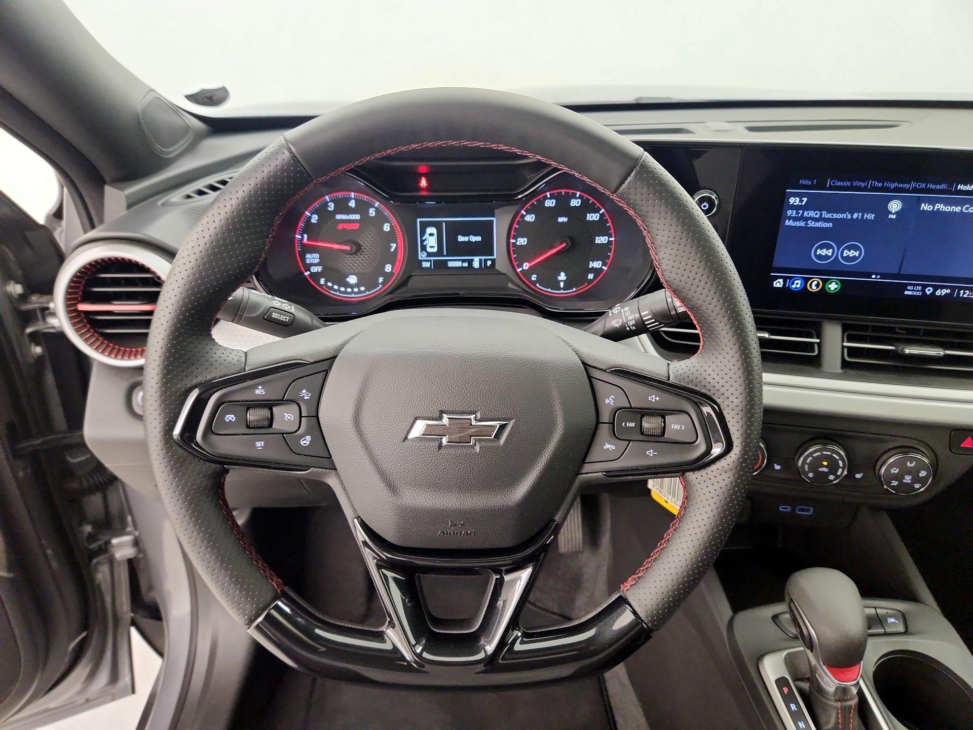 Thumbnail: 2025 Chevrolet Trax - 10