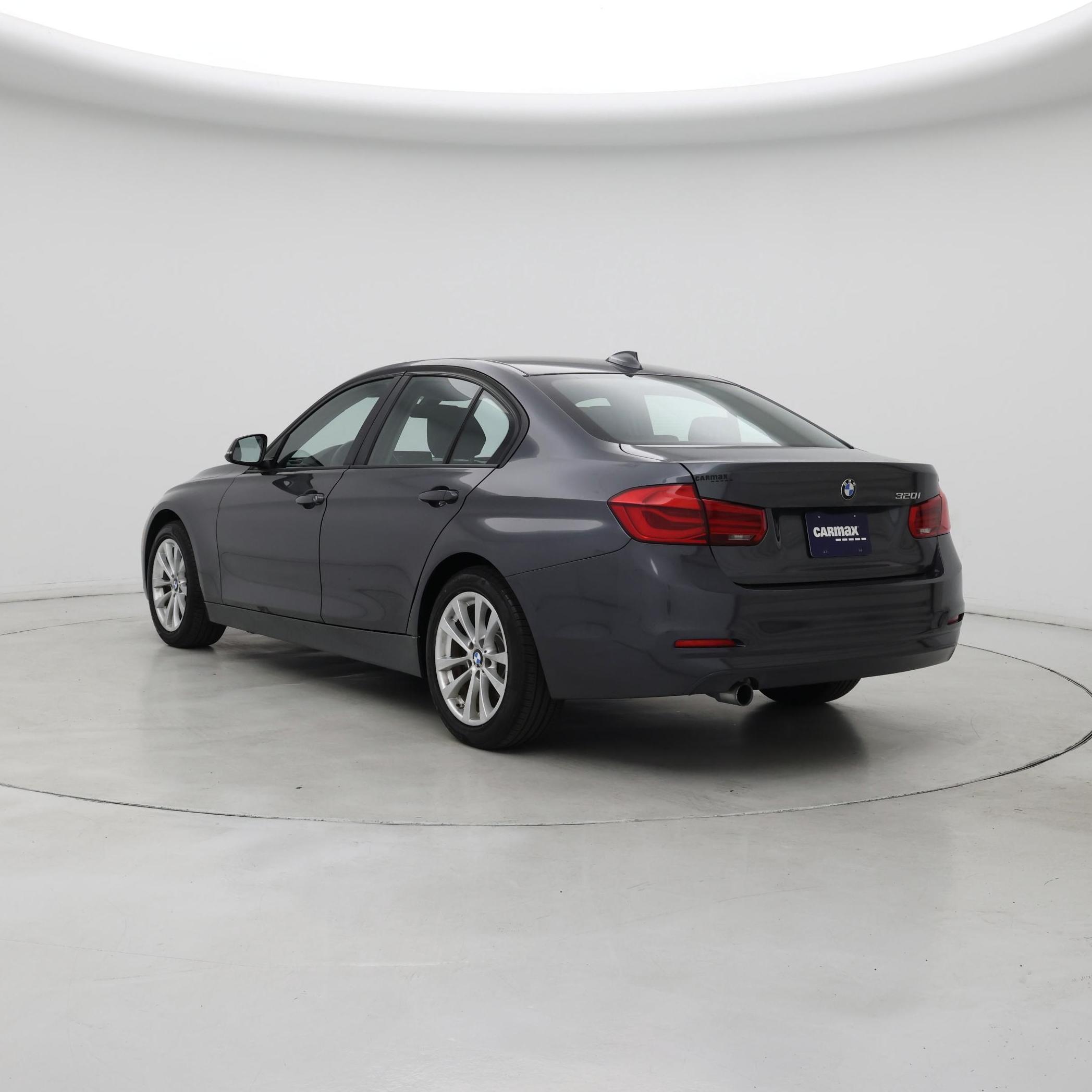 Thumbnail: 2016 BMW 3 Series - 2