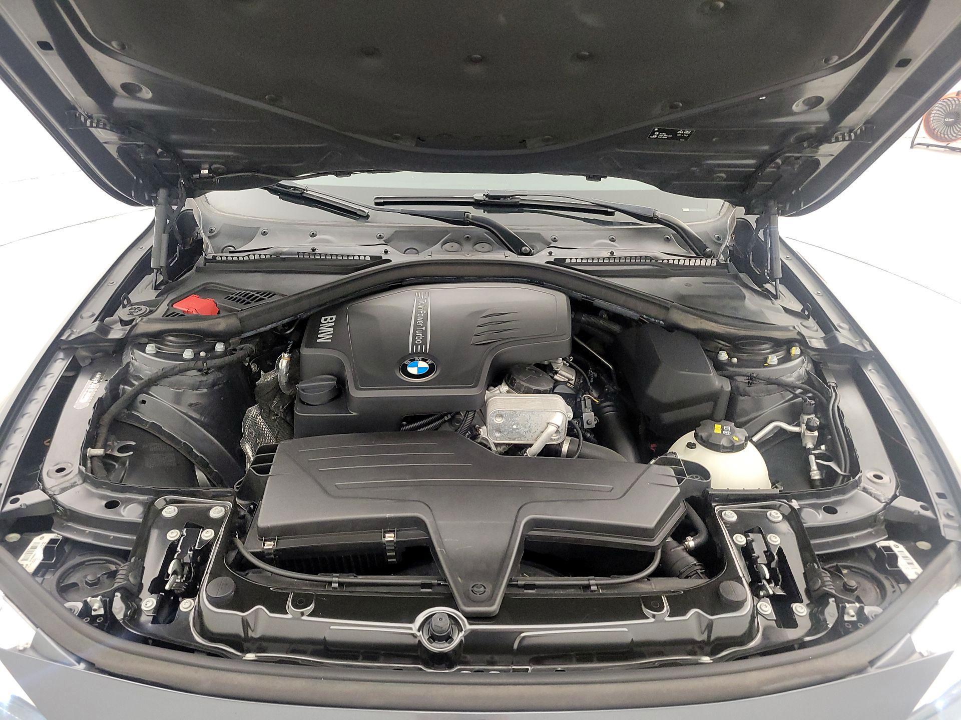 Thumbnail: 2016 BMW 3 Series - 20