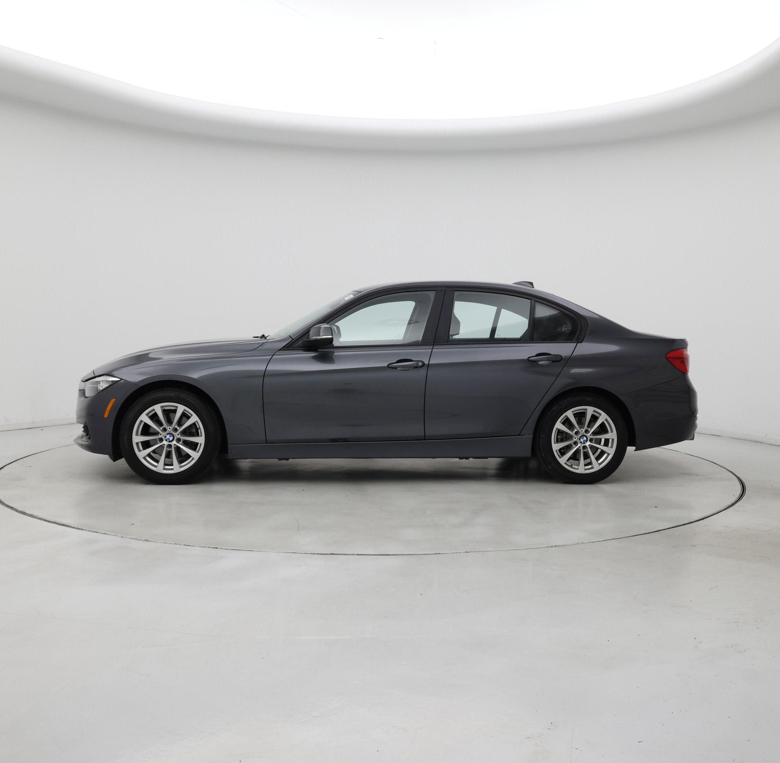 Thumbnail: 2016 BMW 3 Series - 3