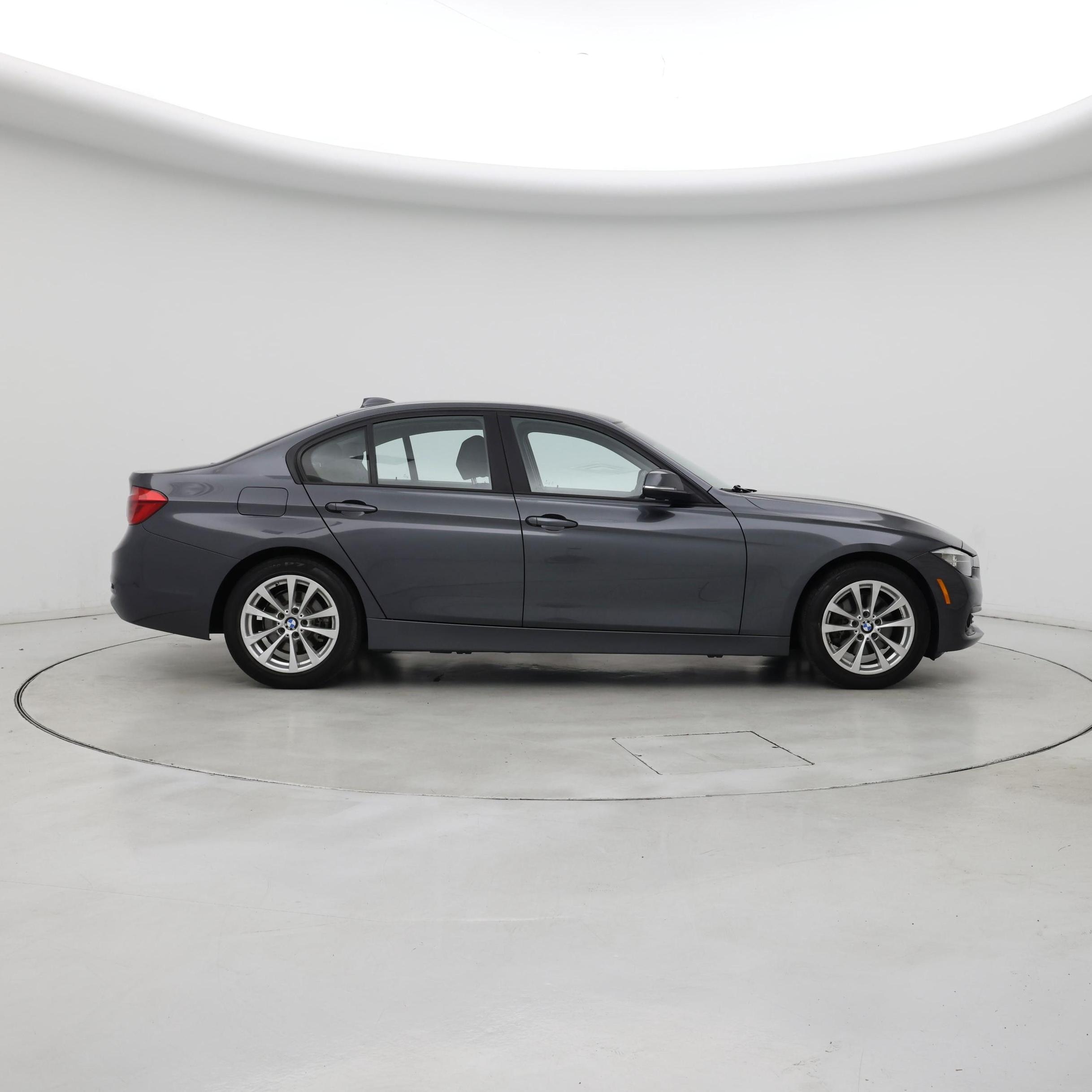 Thumbnail: 2016 BMW 3 Series - 7
