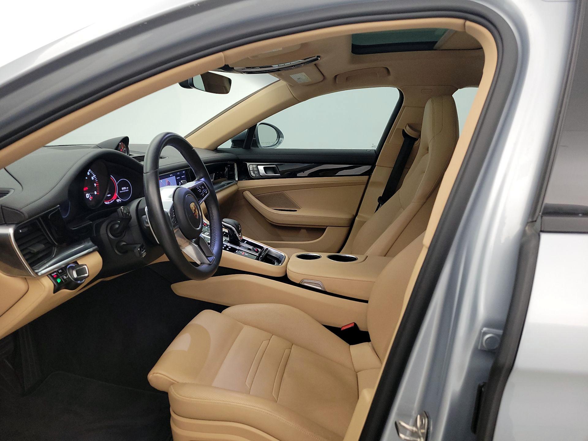 Thumbnail: 2020 Porsche Panamera - 11