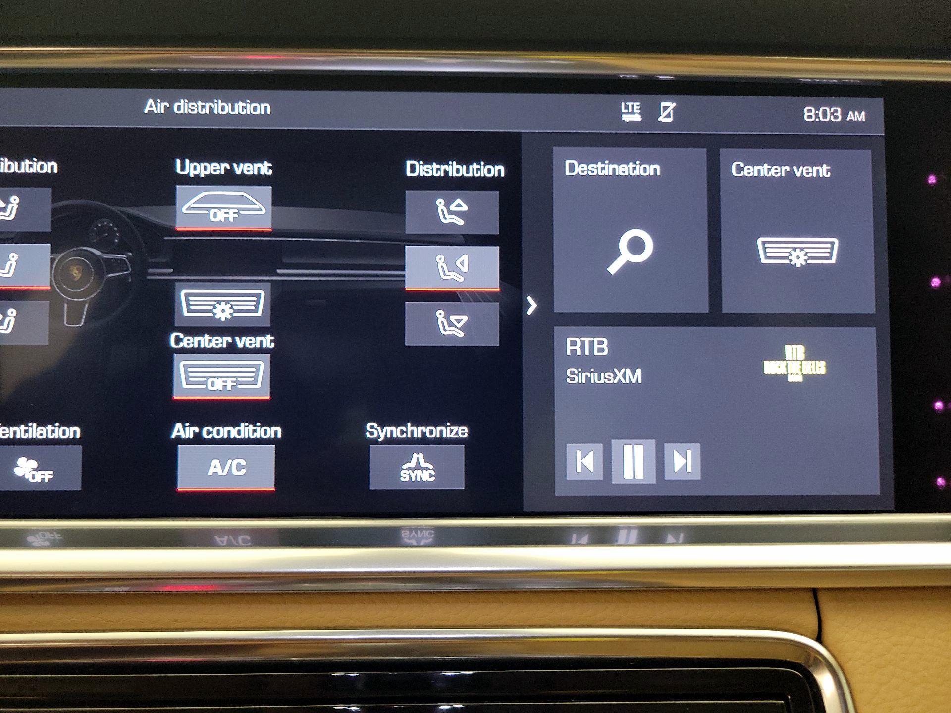 Thumbnail: 2020 Porsche Panamera - 16