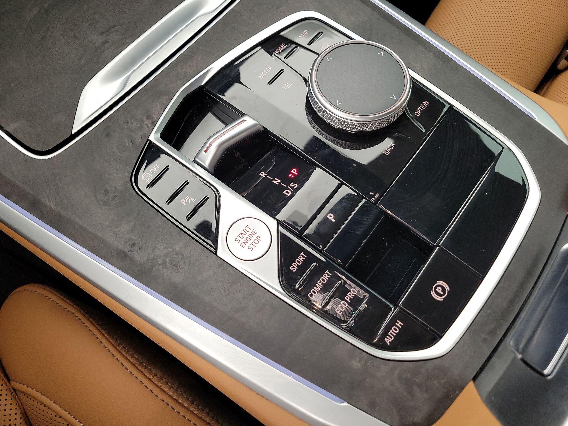 Thumbnail: 2025 BMW X5 - 17