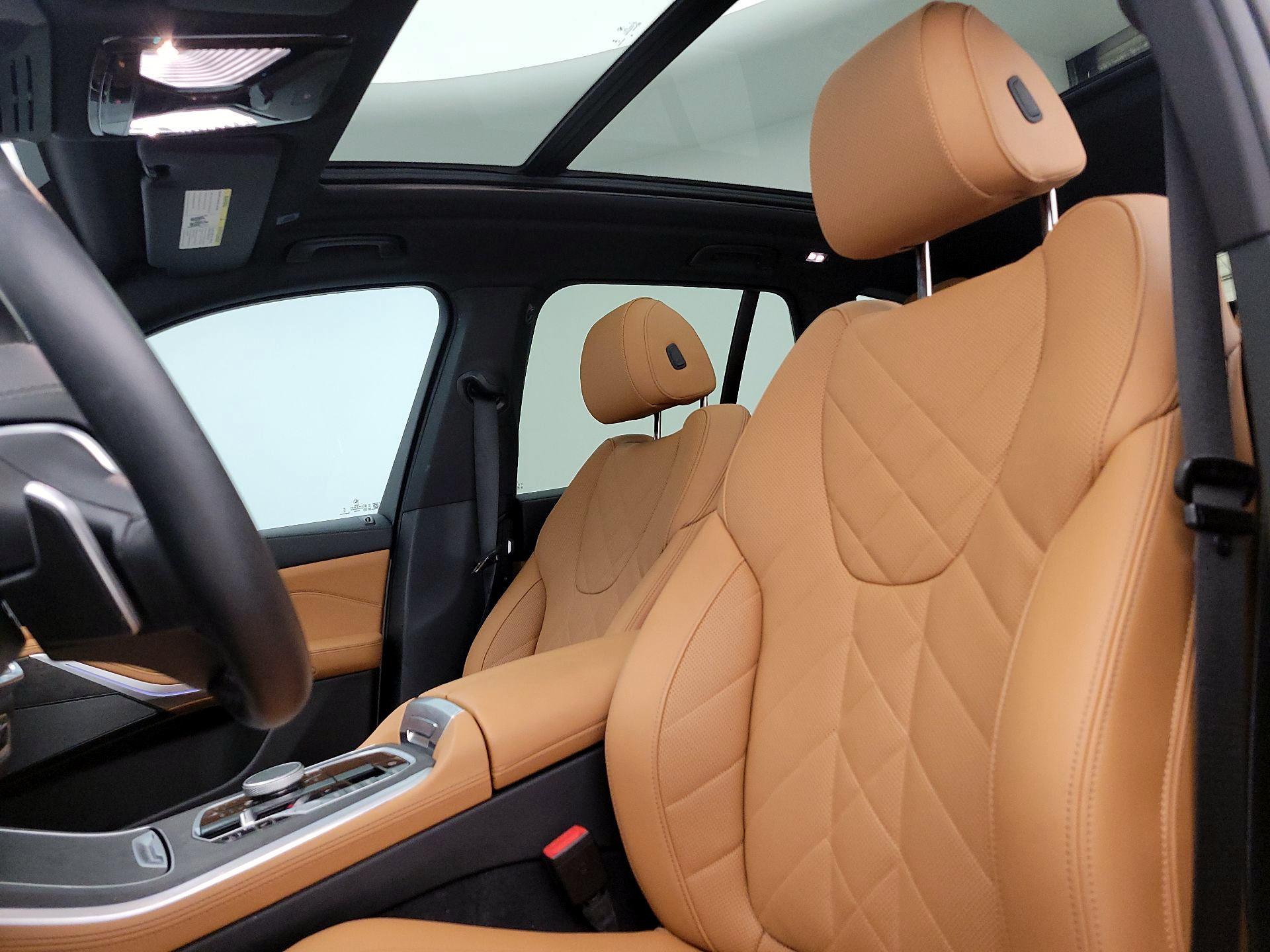 Thumbnail: 2025 BMW X5 - 19