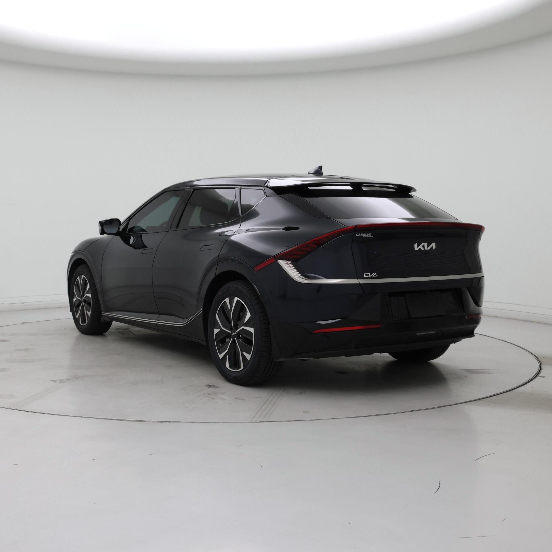 Thumbnail: 2022 Kia EV6 - 2