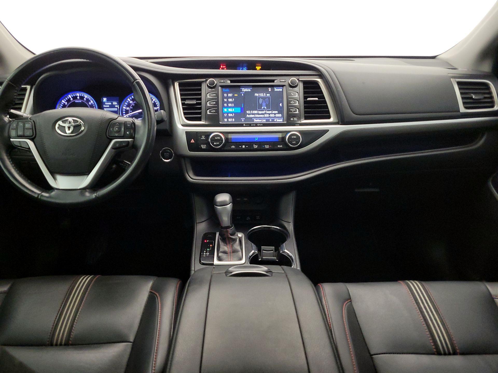 Thumbnail: 2019 Toyota Highlander - 9