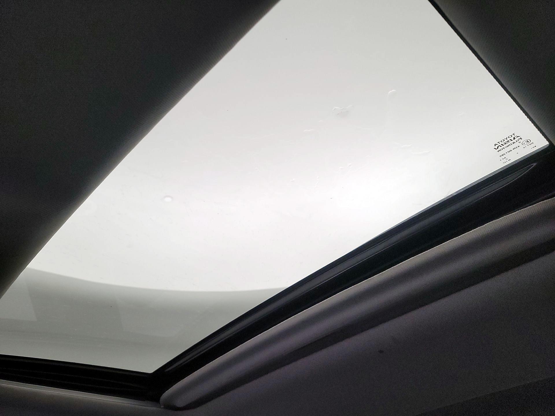 Thumbnail: 2019 Toyota Highlander - 19