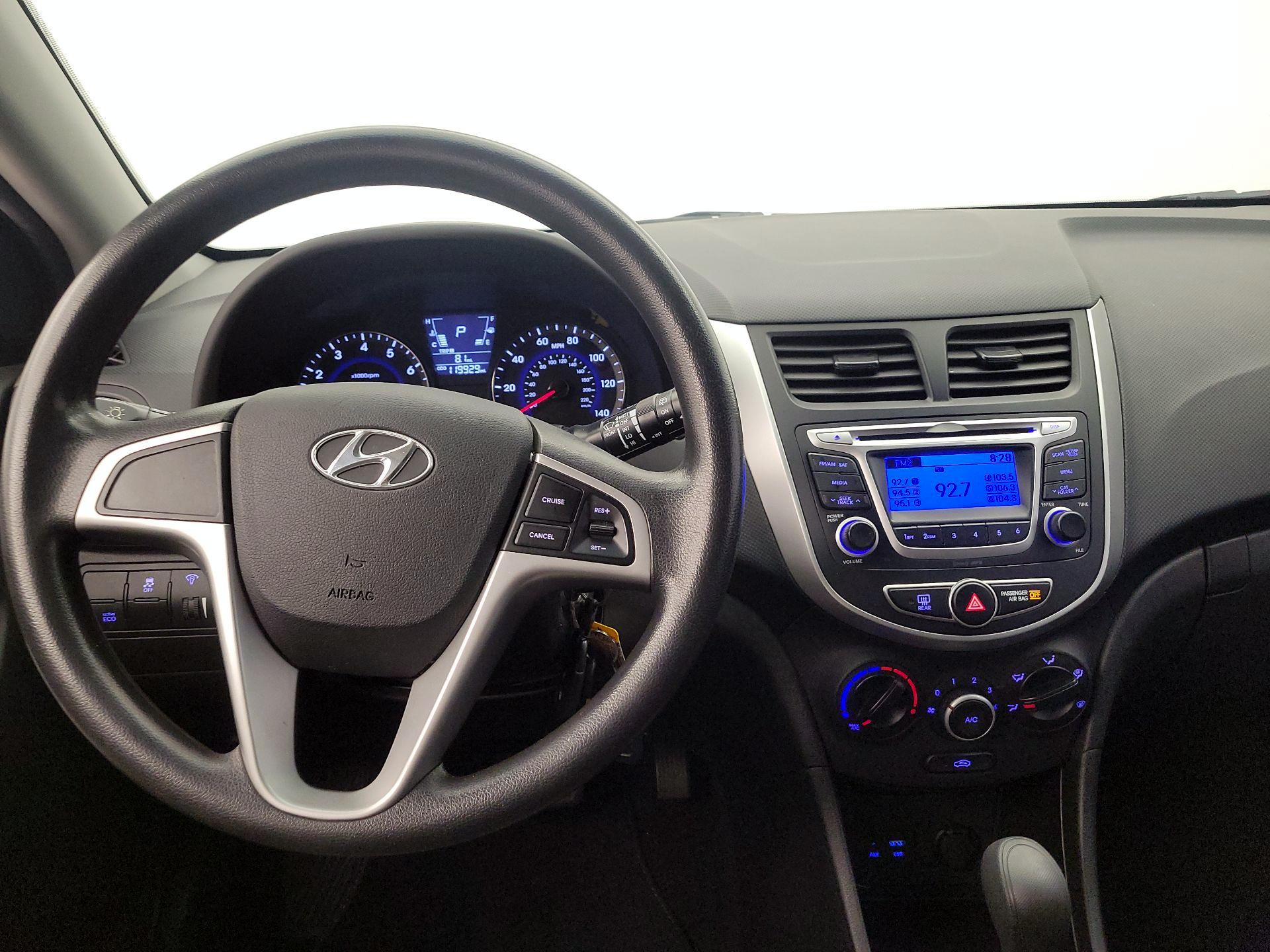 Thumbnail: 2014 Hyundai Accent - 10