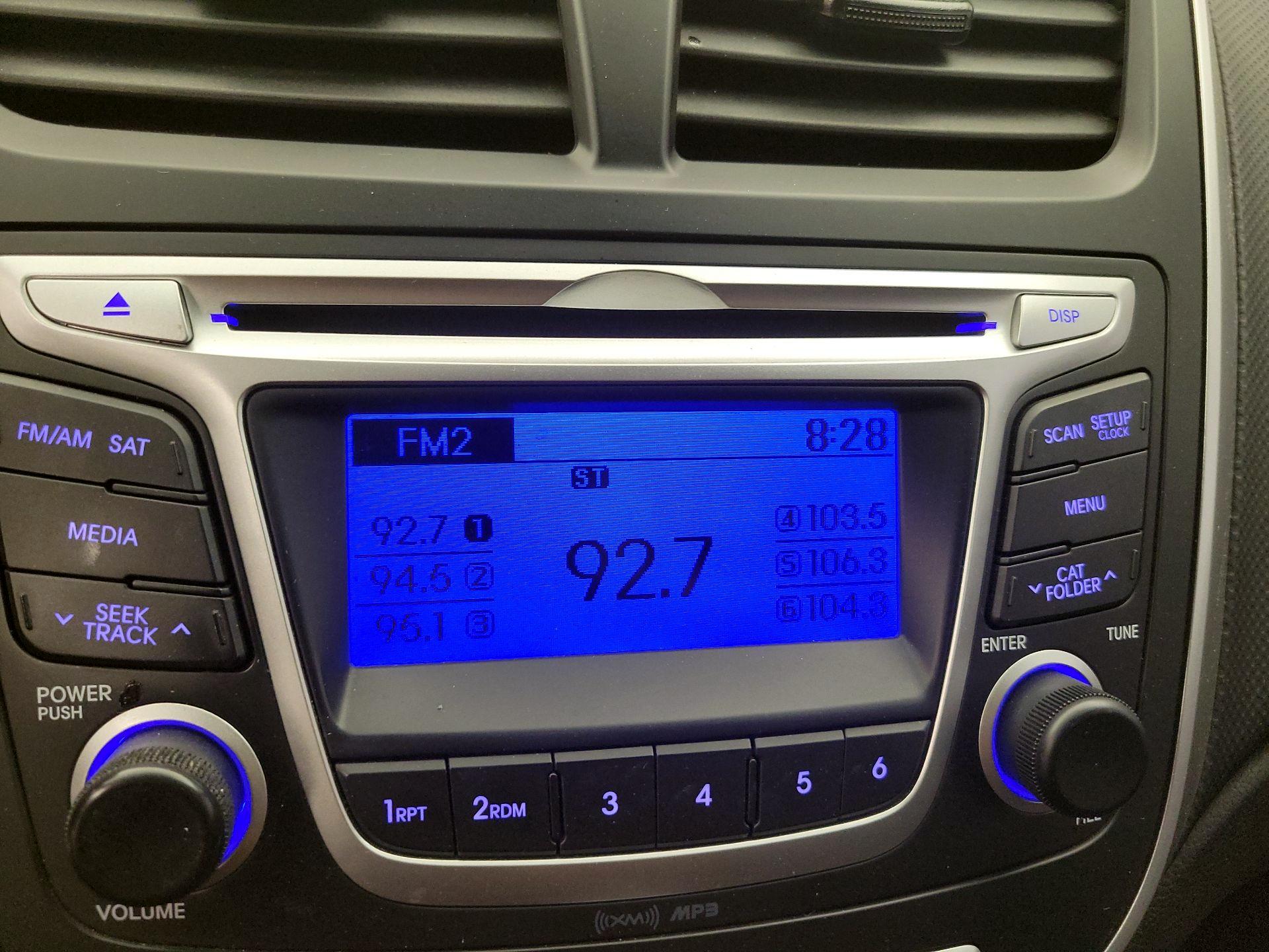 Thumbnail: 2014 Hyundai Accent - 14