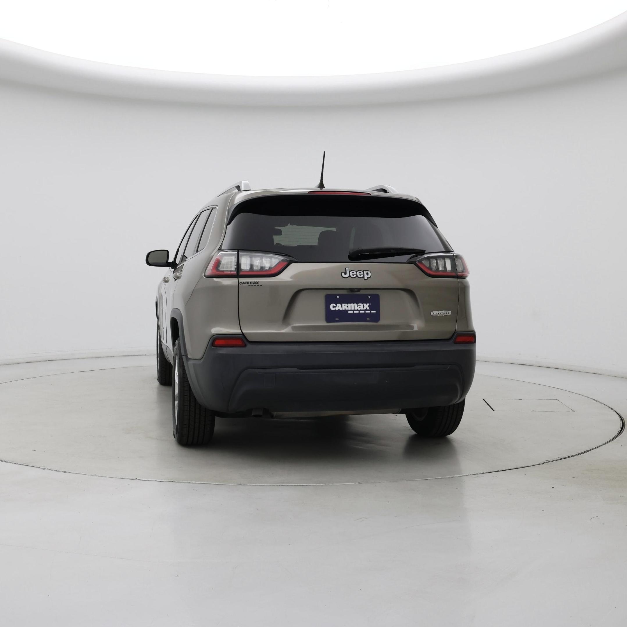 Thumbnail: 2019 Jeep Cherokee - 6