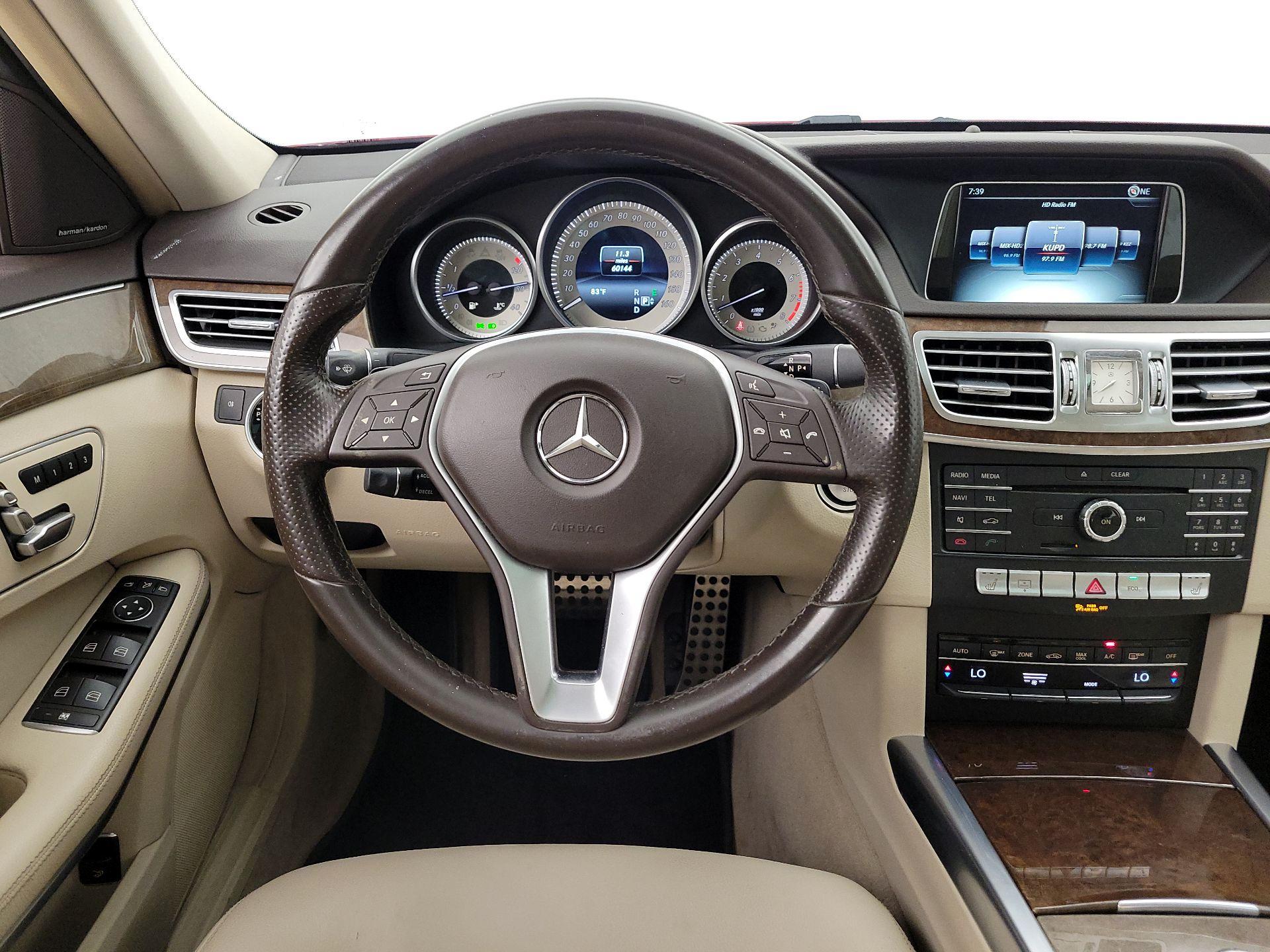 Thumbnail: 2016 Mercedes-Benz E-Class - 10