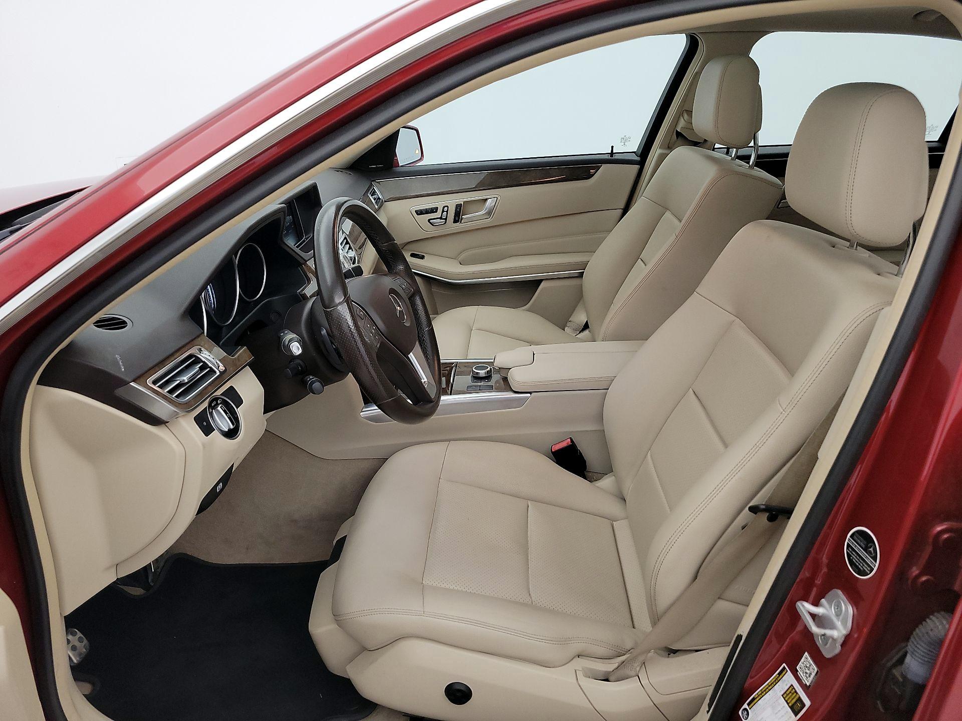 Thumbnail: 2016 Mercedes-Benz E-Class - 11