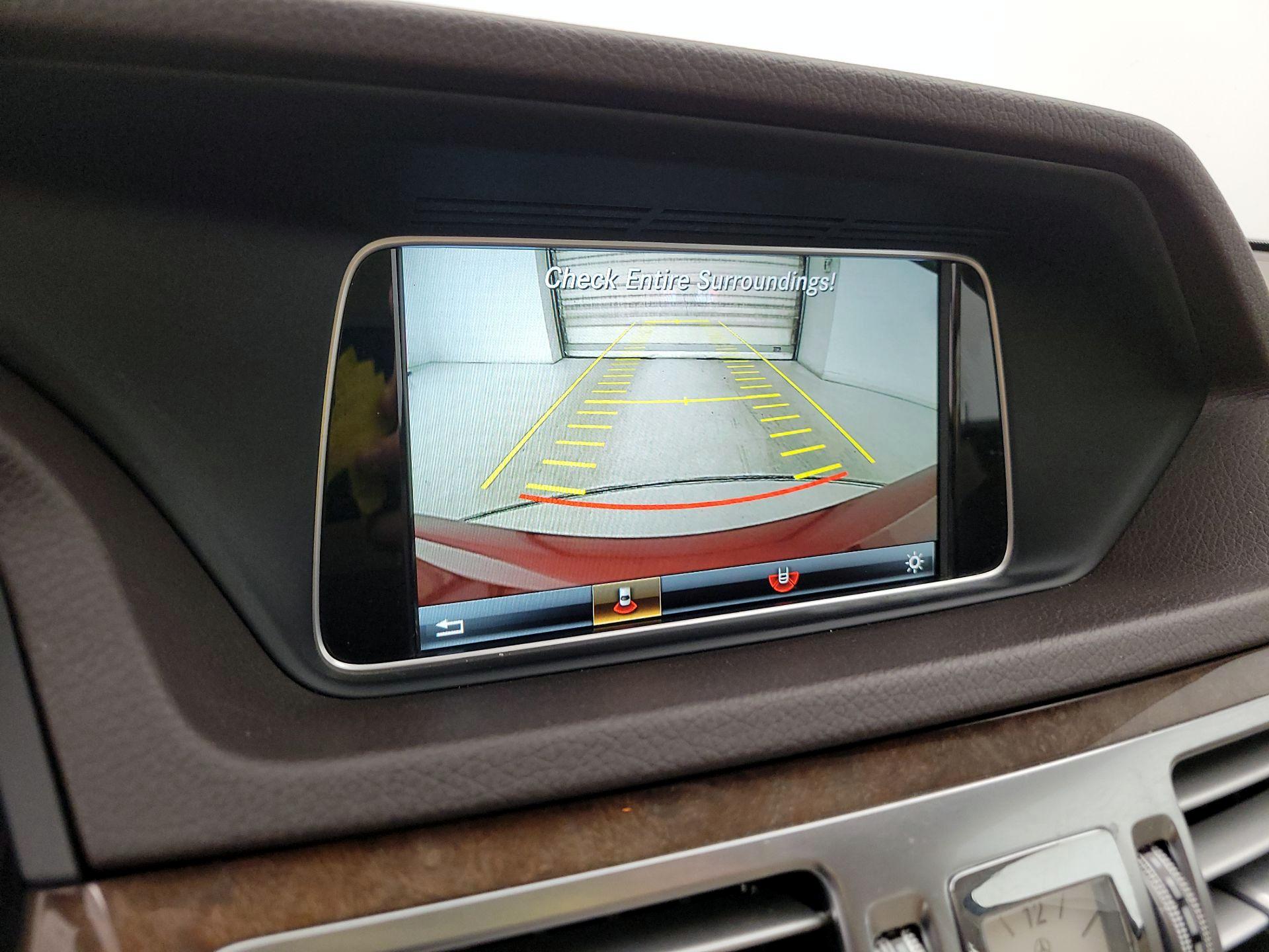 Thumbnail: 2016 Mercedes-Benz E-Class - 14