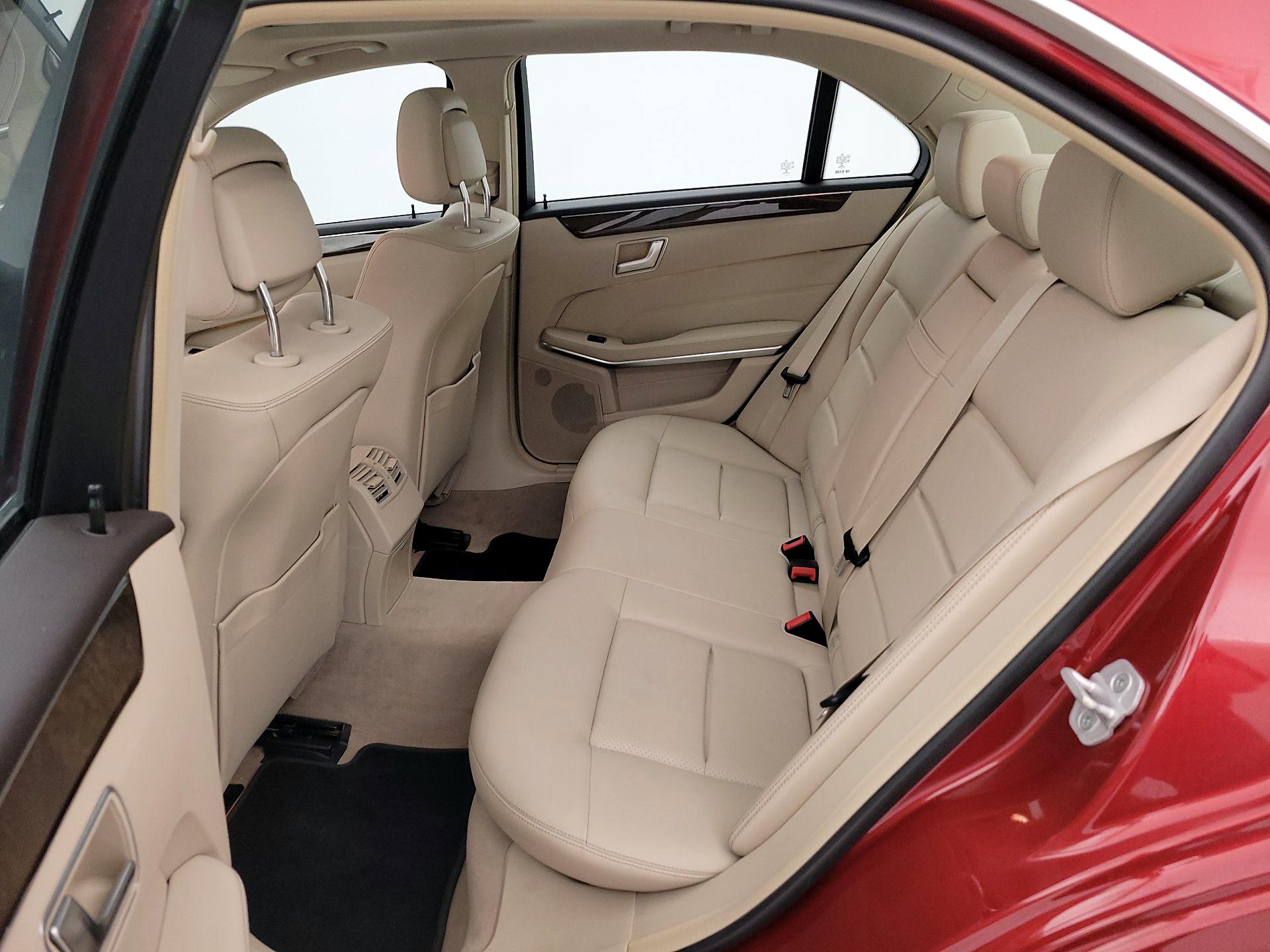Thumbnail: 2016 Mercedes-Benz E-Class - 20