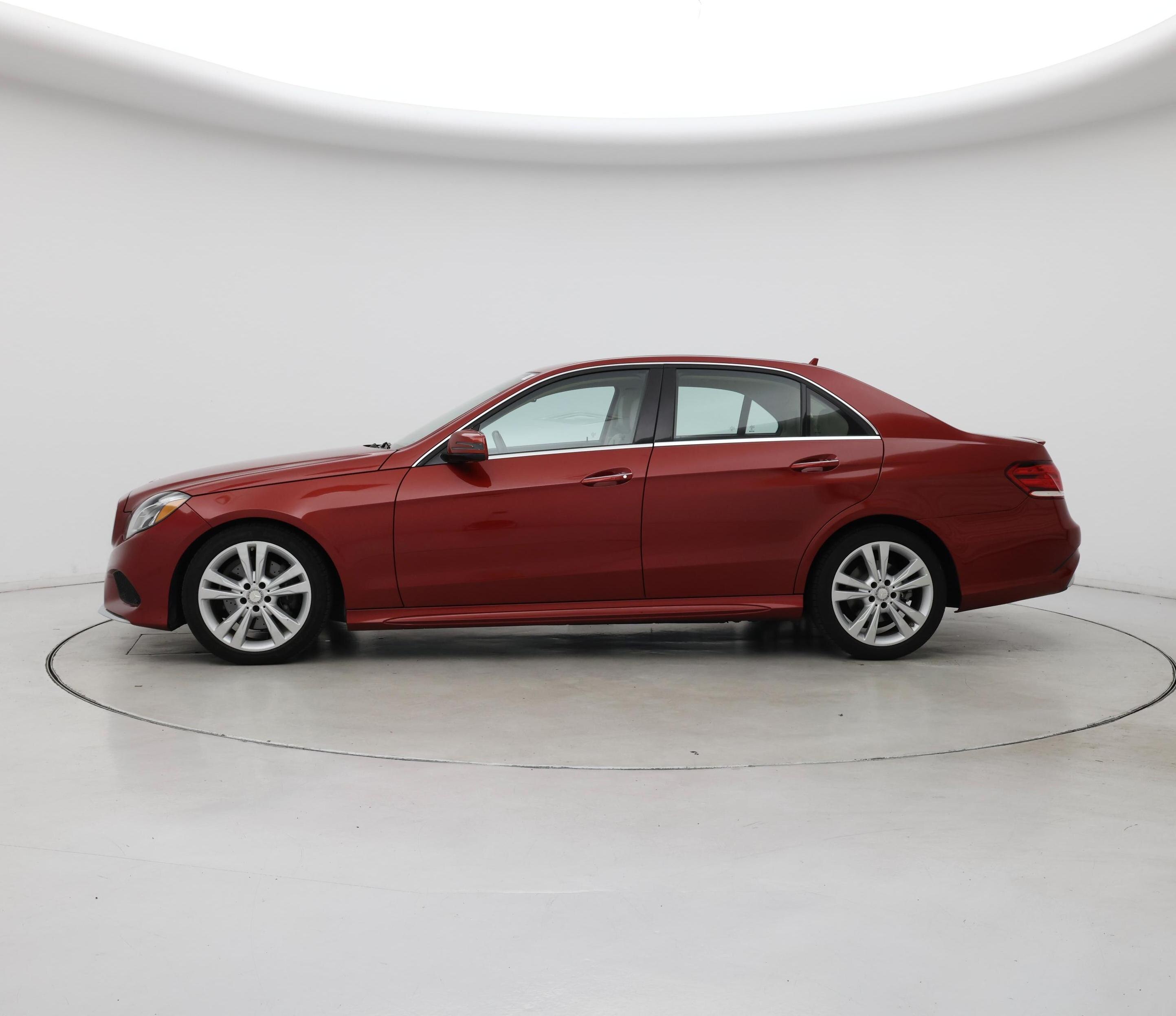 Thumbnail: 2016 Mercedes-Benz E-Class - 3