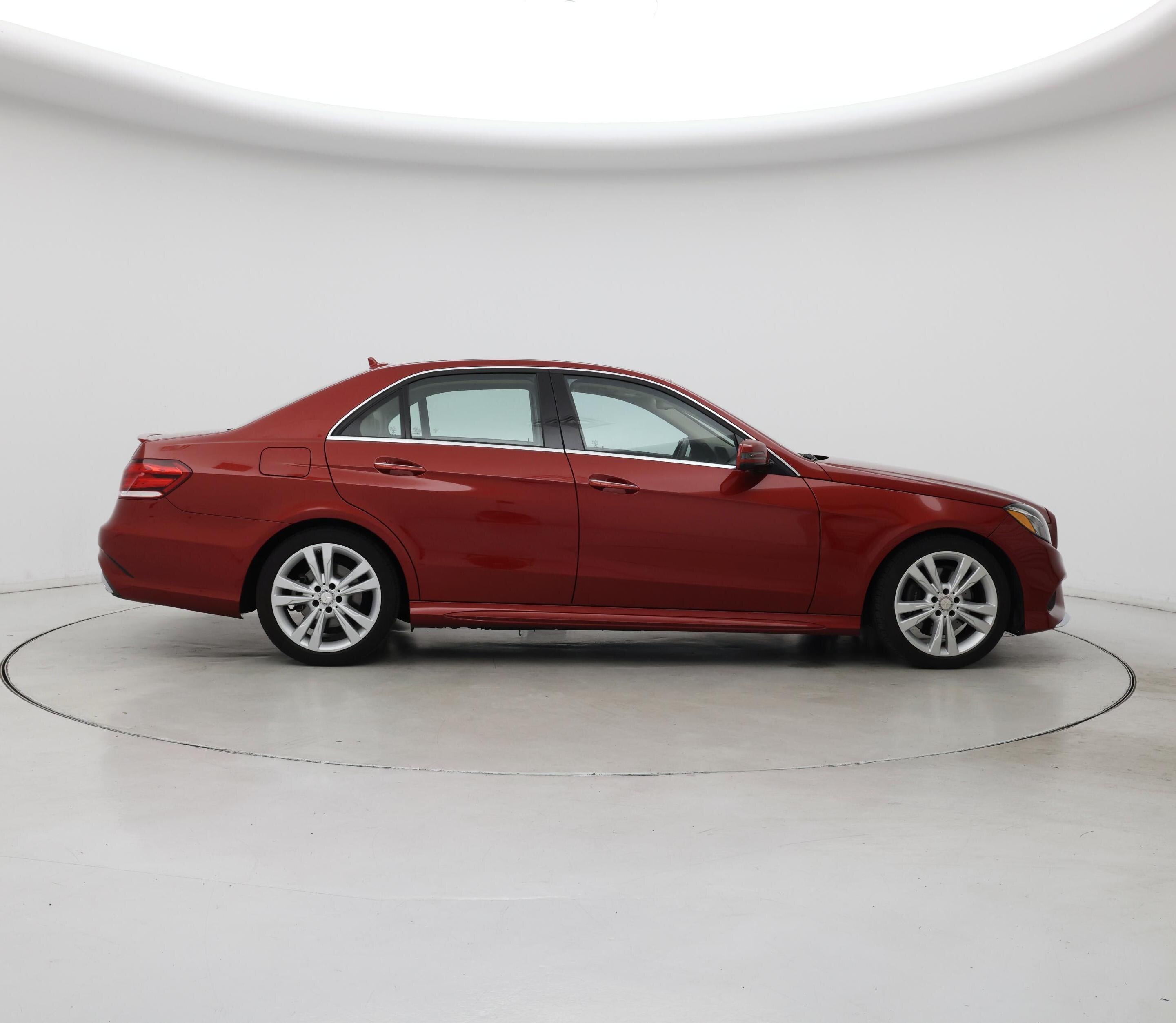 Thumbnail: 2016 Mercedes-Benz E-Class - 7